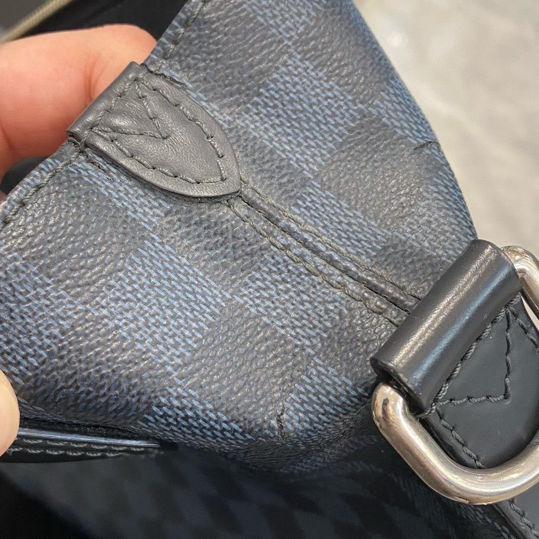 Louis Vuitton Pre-loved Bag Very good condition Size ONE SIZE - 4 Thumbnail