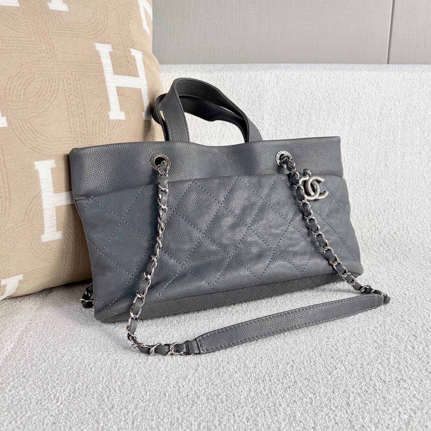 Chanel Pre-loved Bag Very good condition Size ONE SIZE - 6 Thumbnail
