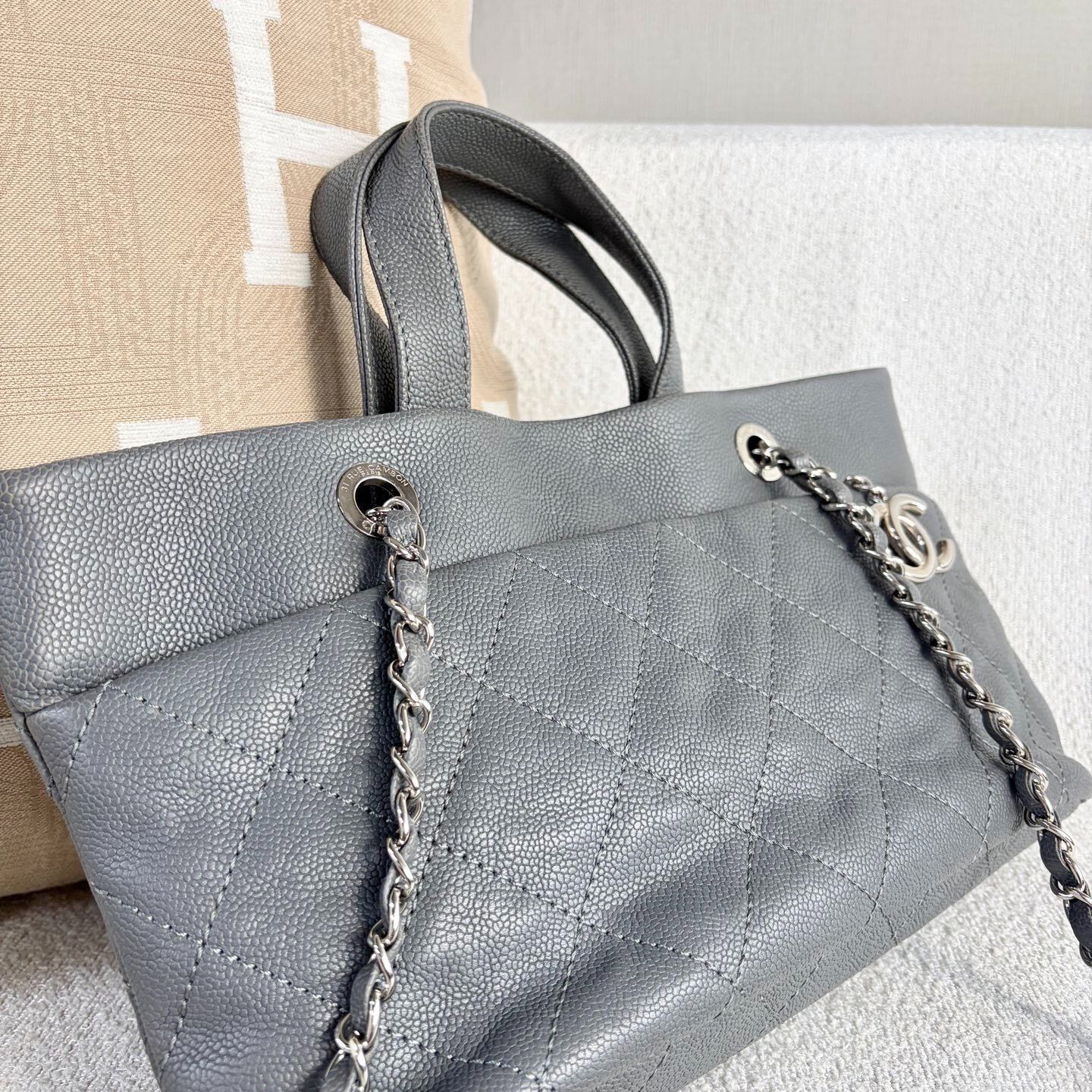 Chanel Pre-loved Bag Very good condition Size ONE SIZE - 8 Thumbnail