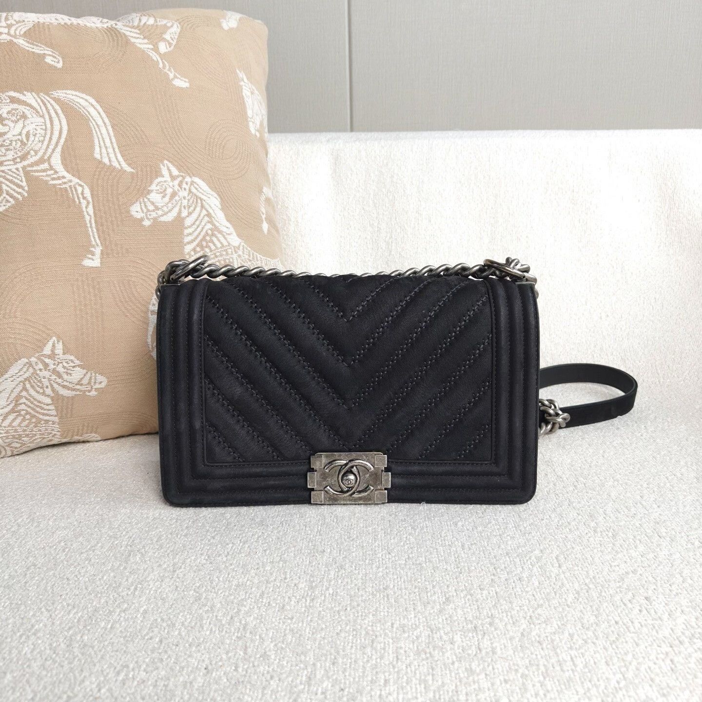 Chanel Pre-loved Bag Very good condition Size ONE SIZE - 2 Thumbnail