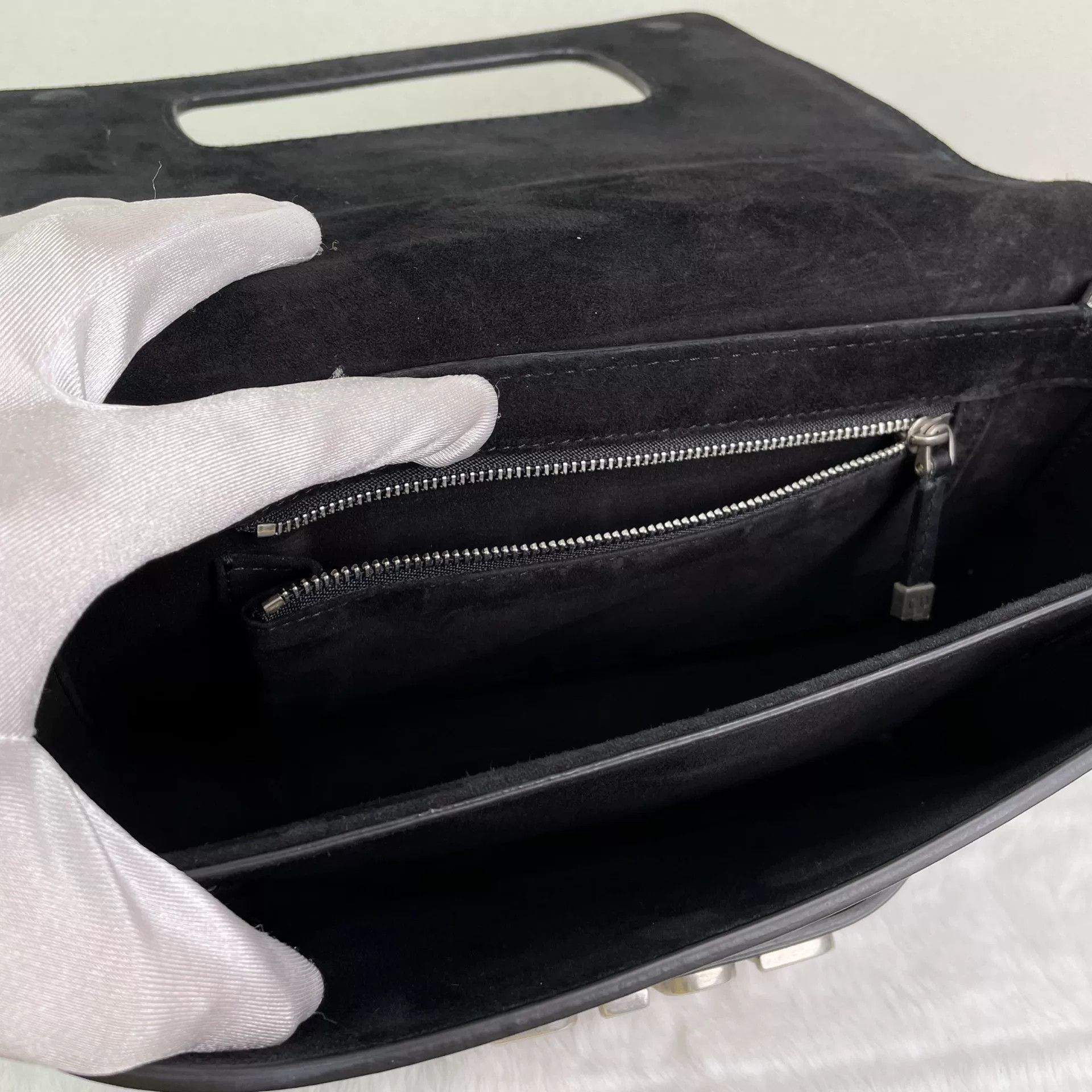 Dior Pre-loved Bag Very good condition Size ONE SIZE - 9 Thumbnail