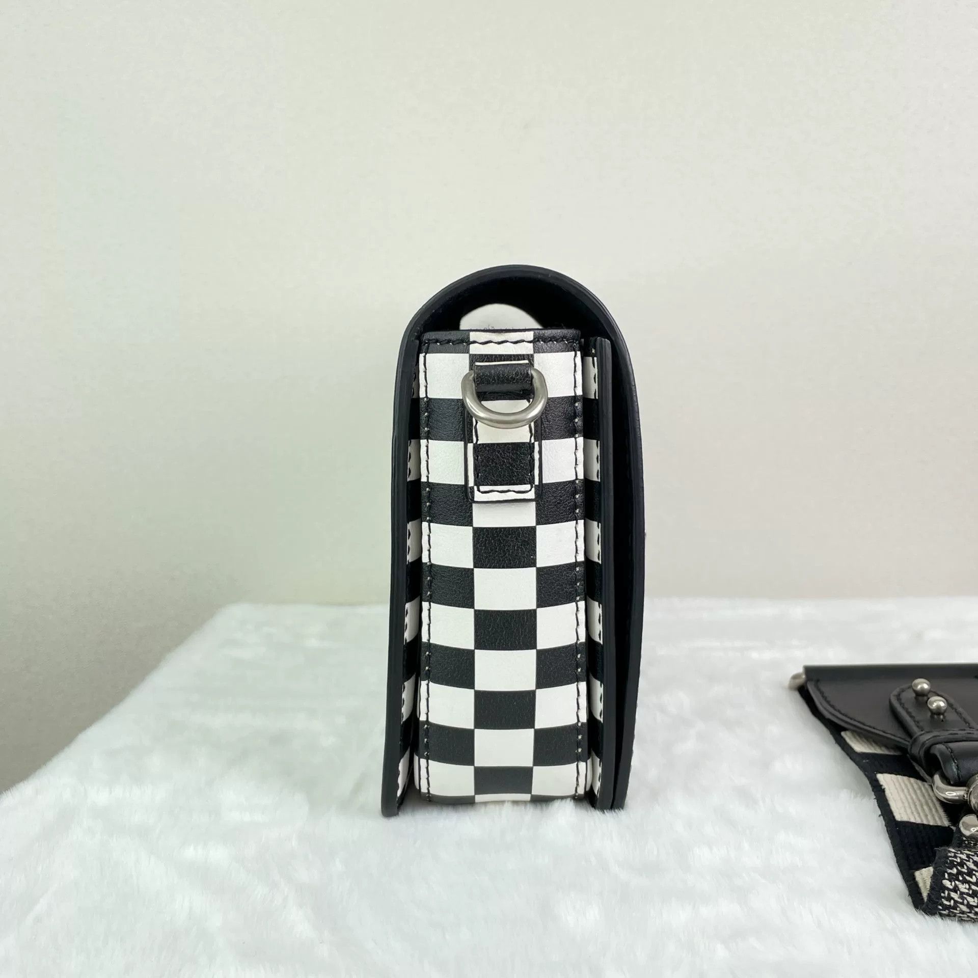 Dior Pre-loved Bag Very good condition Size ONE SIZE - 3 Thumbnail