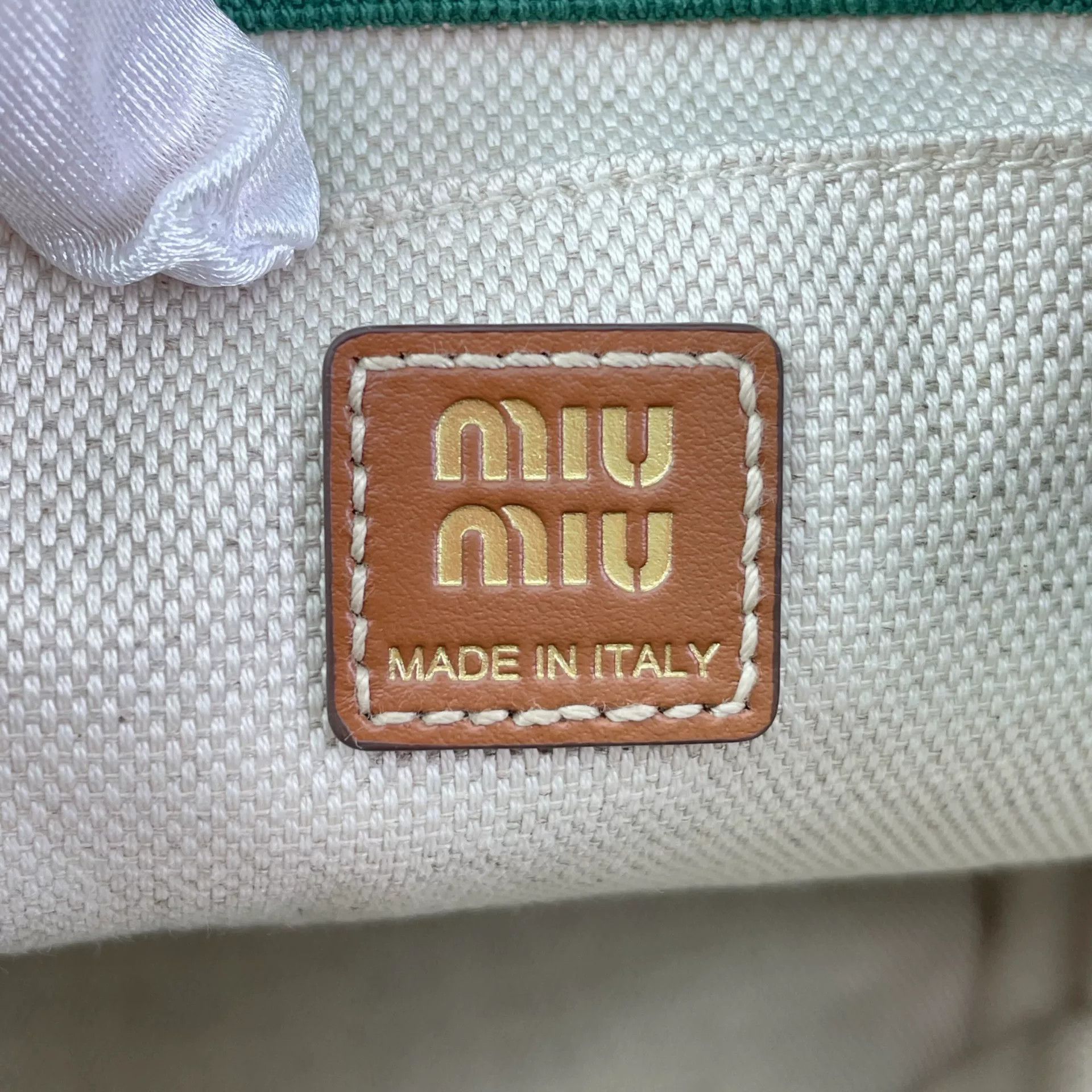 Miu Miu Pre-loved Bag Very good condition Size ONE SIZE - 9 Thumbnail
