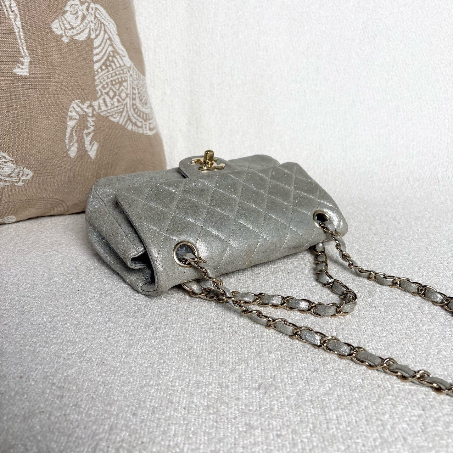 Chanel Pre-loved Bag Very good condition Size ONE SIZE - 9 Thumbnail