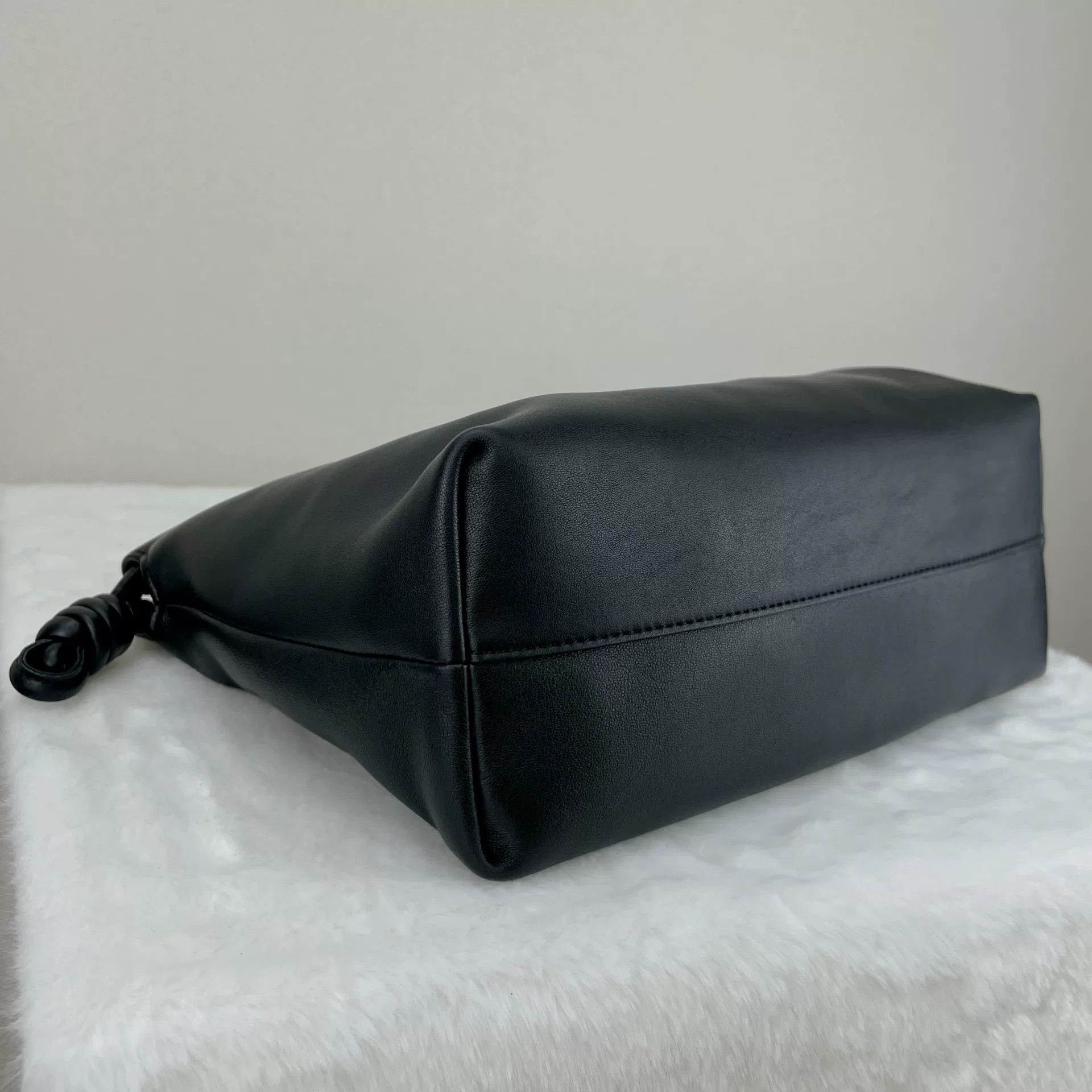 Loewe Pre-loved Bag Very good condition Size ONE SIZE - 5 Thumbnail