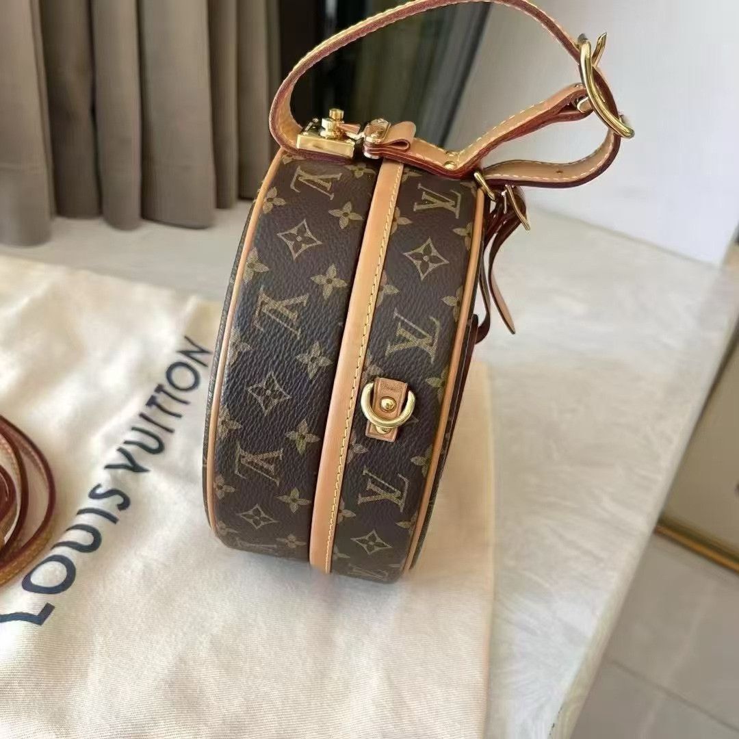 Louis Vuitton Pre-loved Bag Very good condition Size ONE SIZE - 3 Thumbnail
