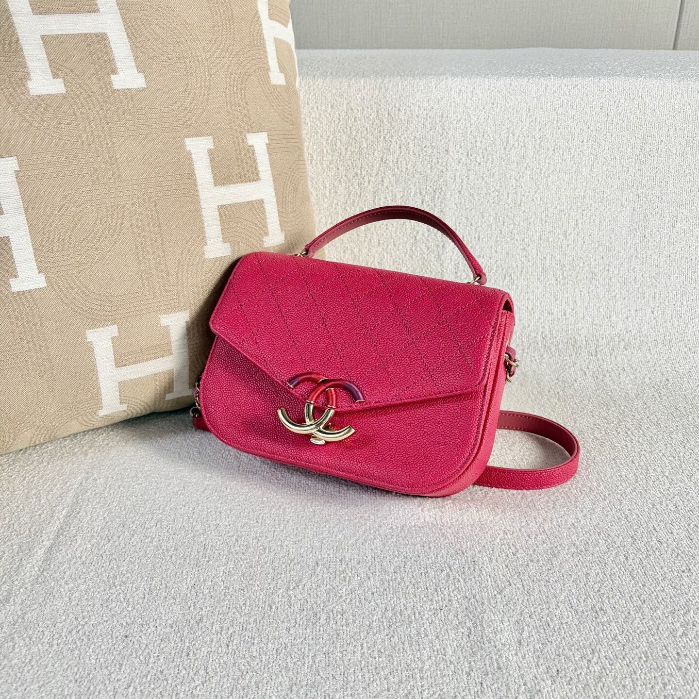 Chanel Pre-loved Bag Very good condition Size ONE SIZE - 4 Thumbnail