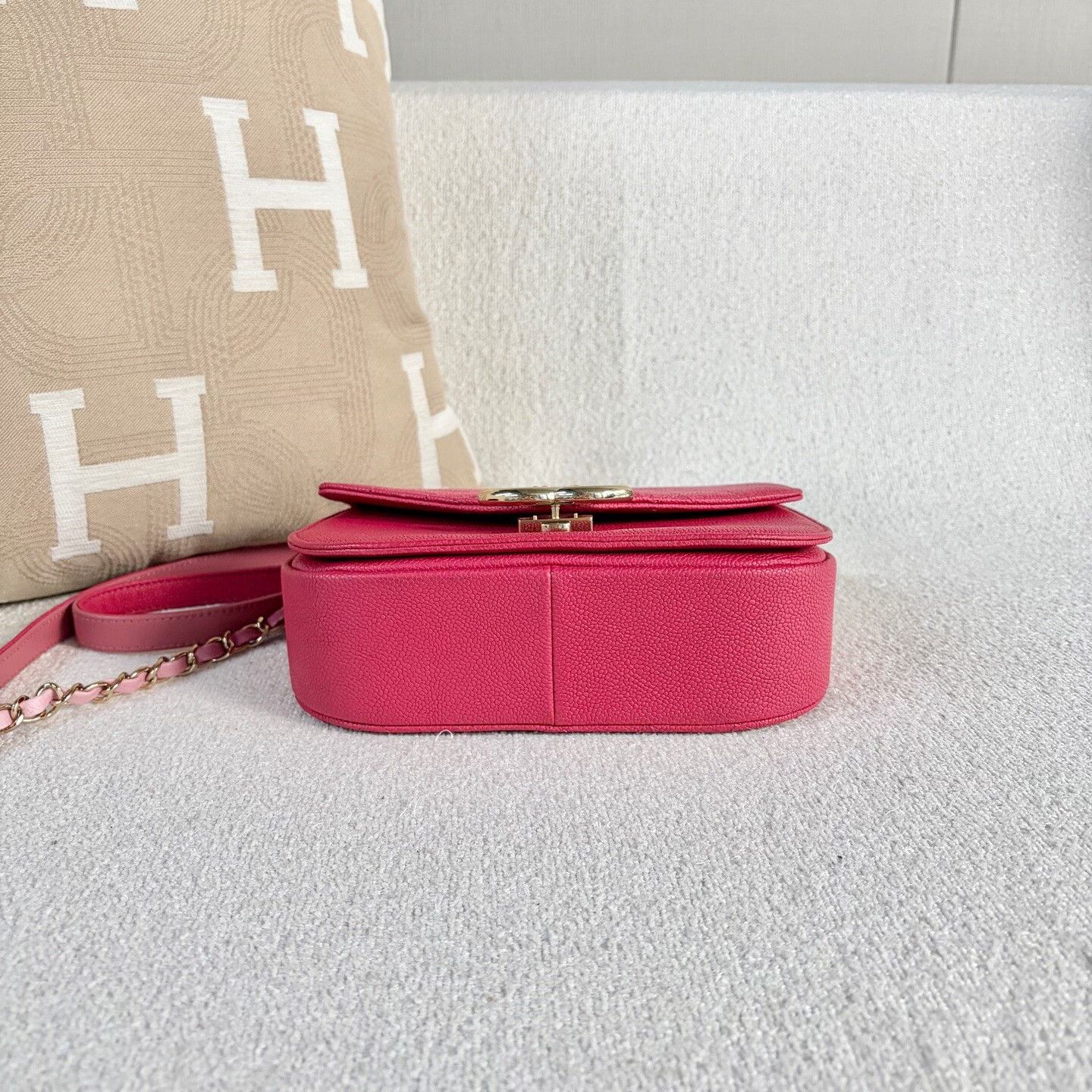 Chanel Pre-loved Bag Very good condition Size ONE SIZE - 7 Thumbnail