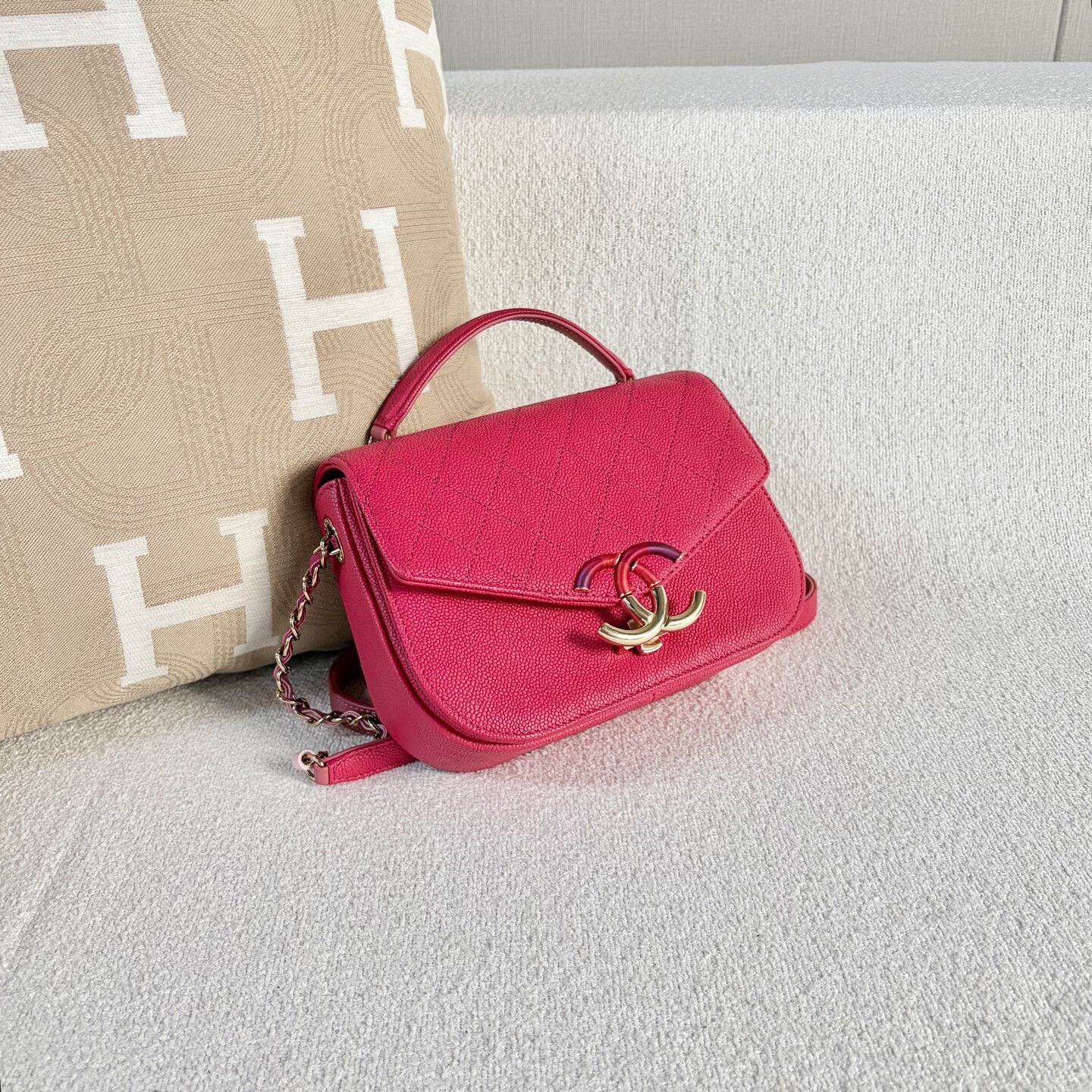 Chanel Pre-loved Bag Very good condition Size ONE SIZE - 5 Thumbnail