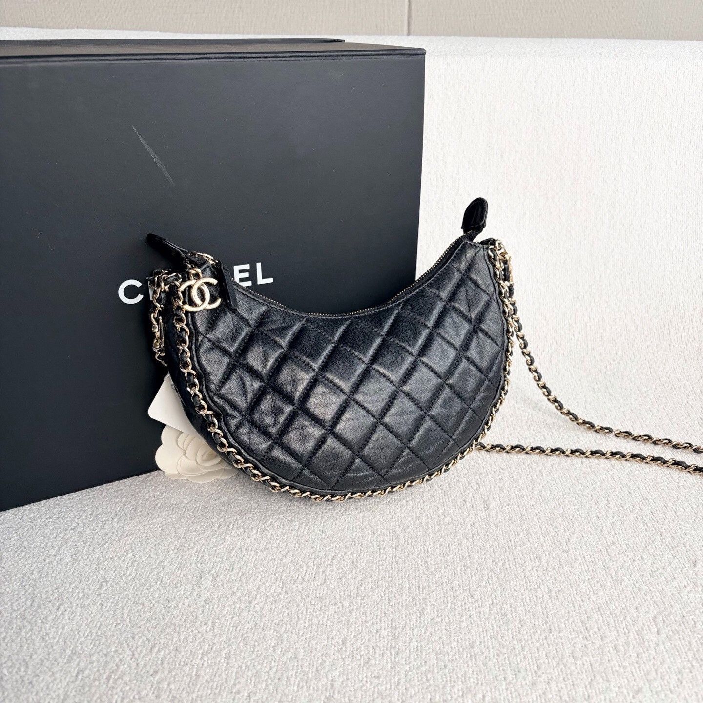Chanel Pre-loved Bag Very good condition Size ONE SIZE - 6 Thumbnail
