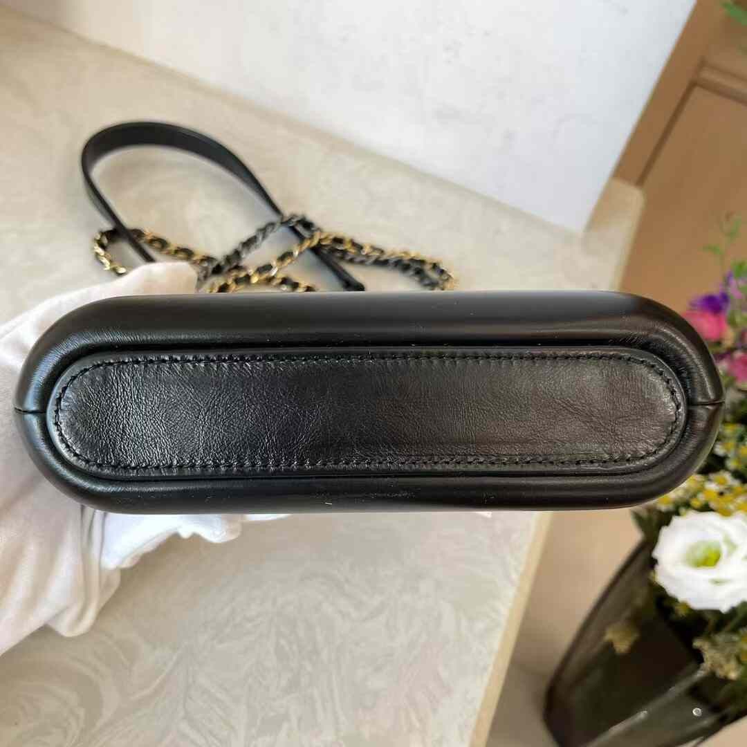 Chanel Pre-loved Bag Very good condition Size ONE SIZE - 4 Thumbnail