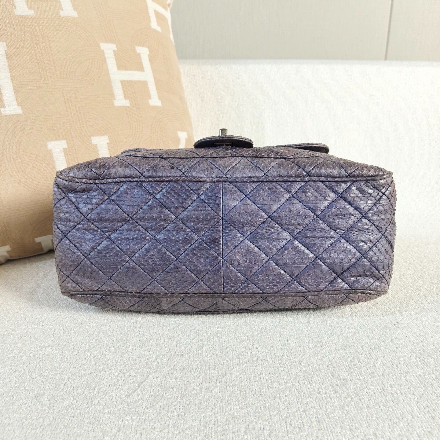 Chanel Pre-loved Bag Very good condition Size ONE SIZE - 5 Thumbnail