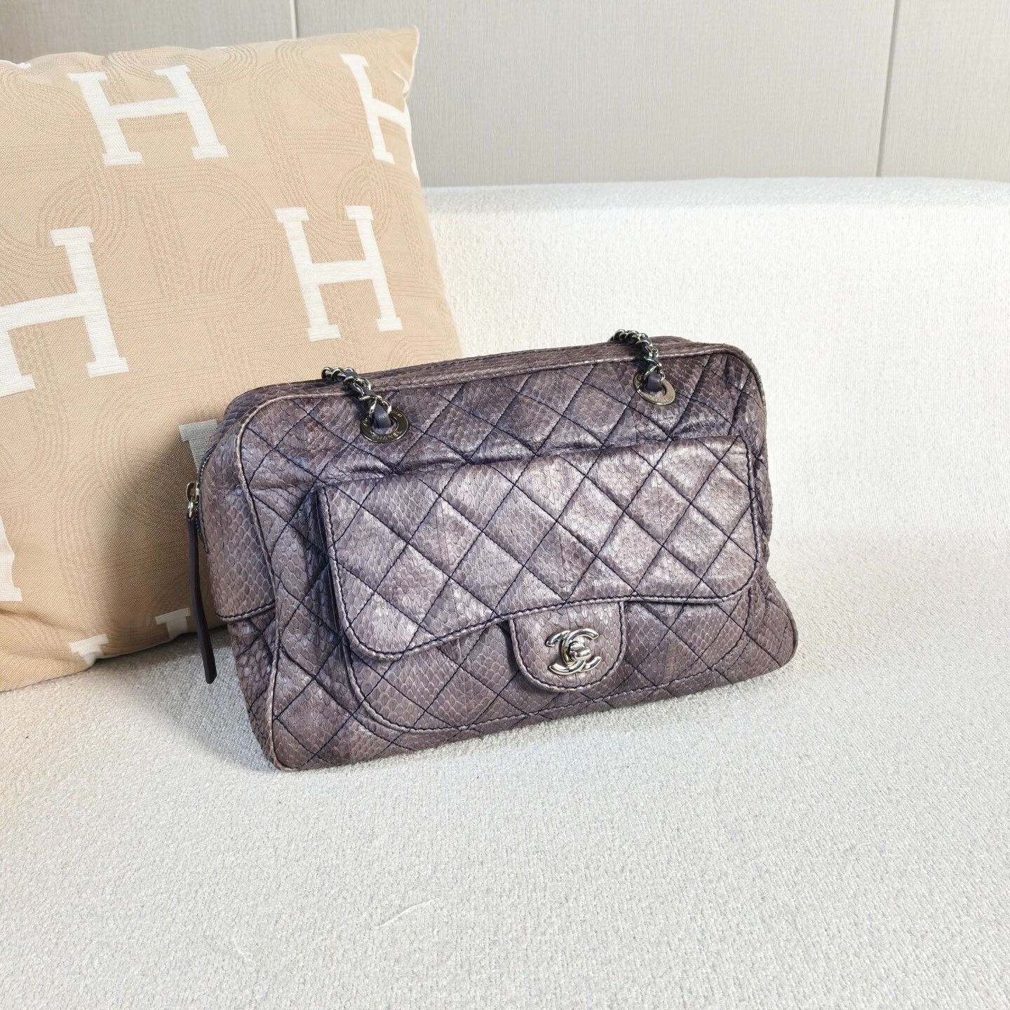 Chanel Pre-loved Bag Very good condition Size ONE SIZE - 6 Thumbnail
