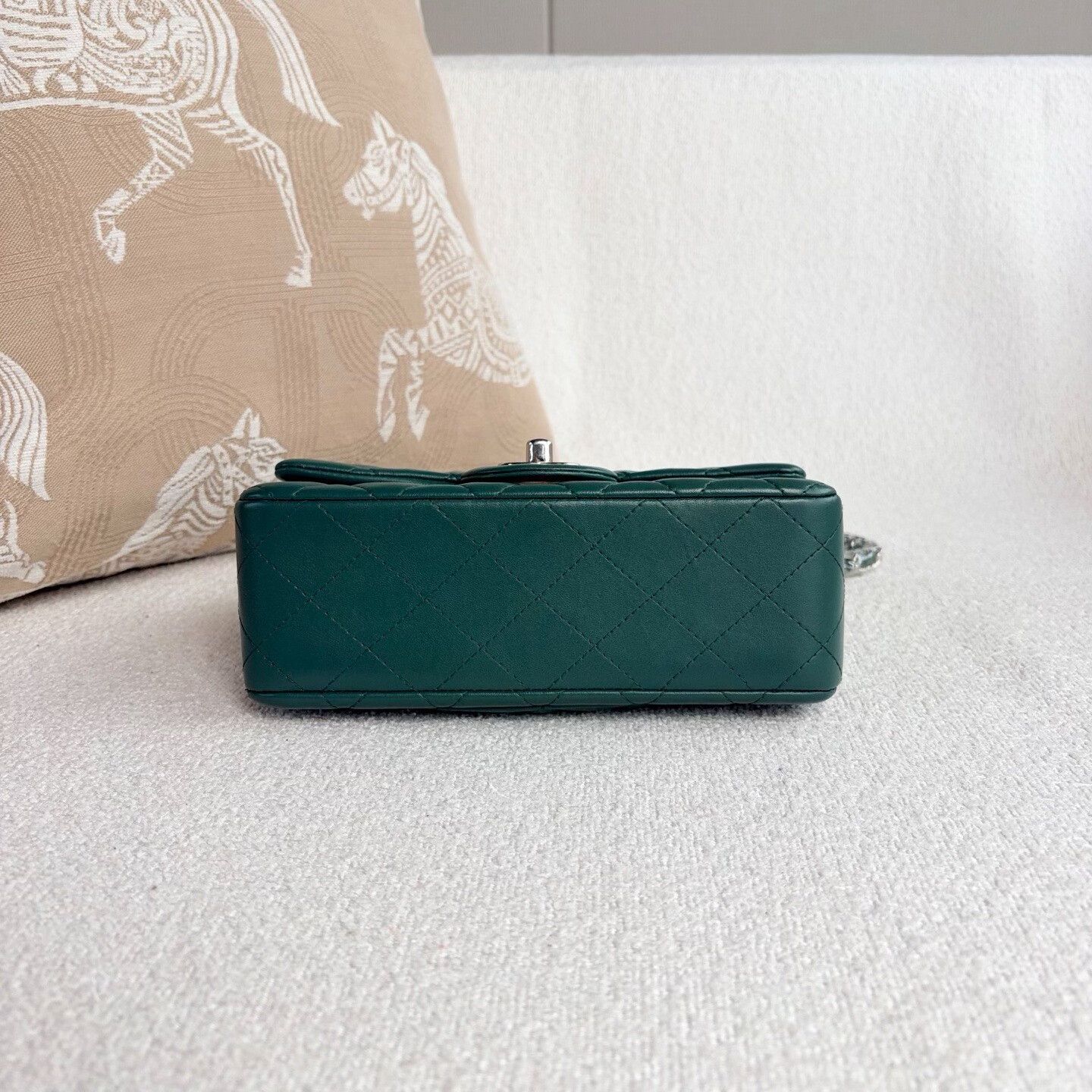 Chanel Pre-loved Bag Very good condition Size ONE SIZE - 5 Thumbnail