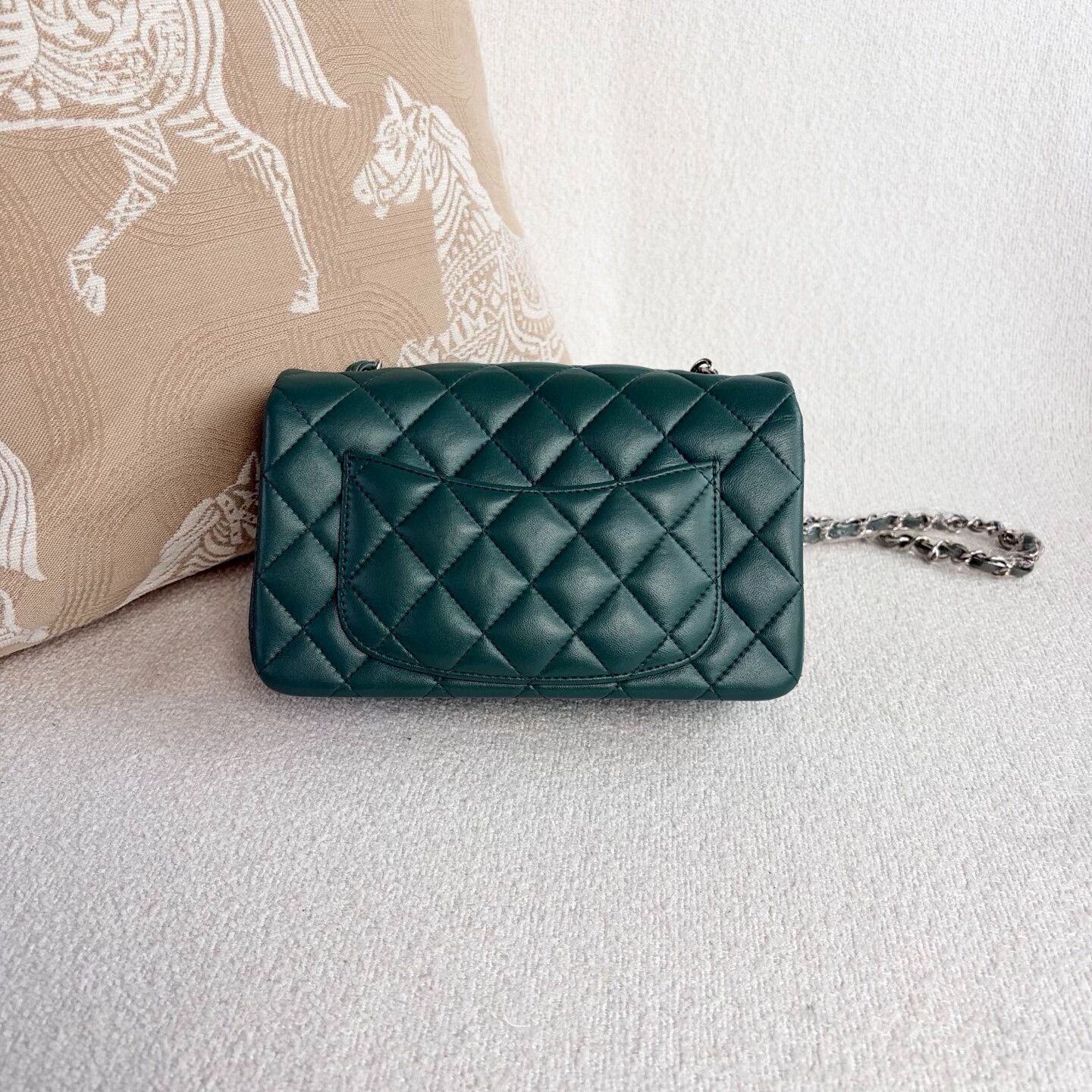 Chanel Pre-loved Bag Very good condition Size ONE SIZE - 2 Thumbnail