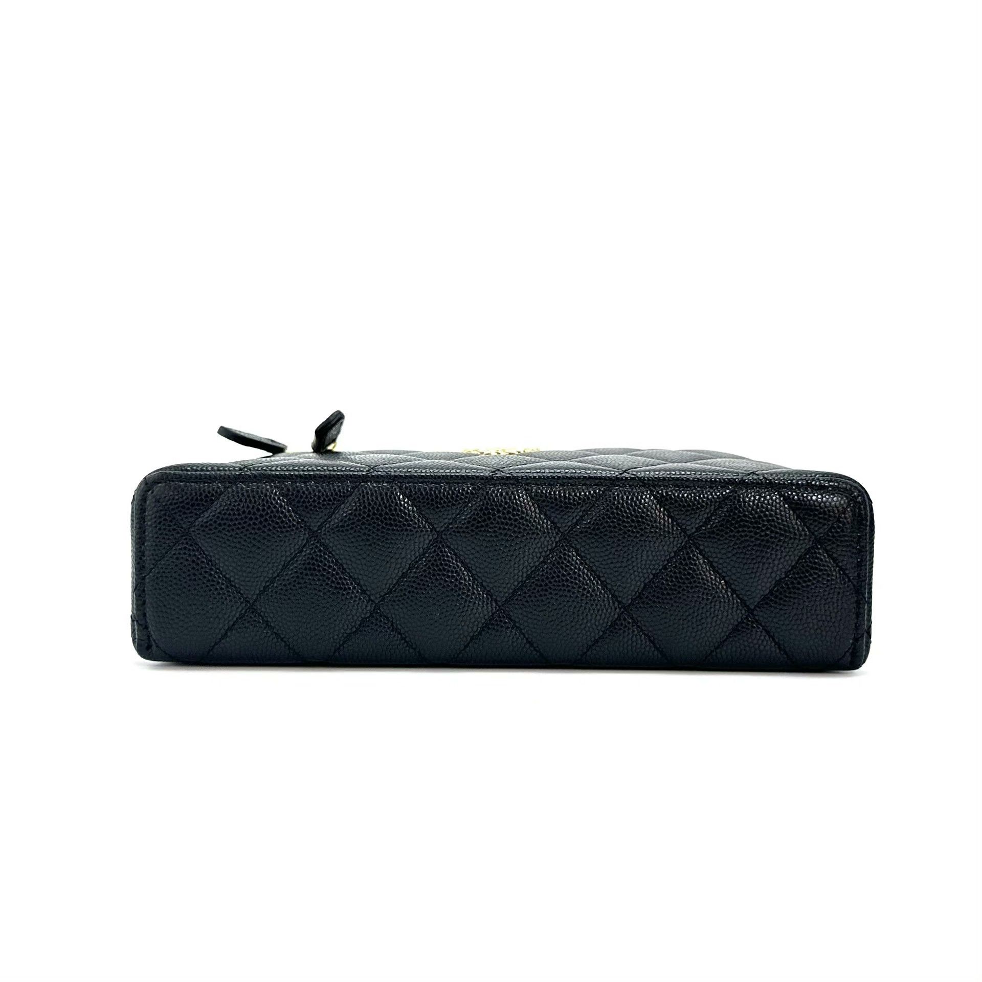 Chanel Pre-loved Bag Very good condition Size ONE SIZE - 5 Thumbnail