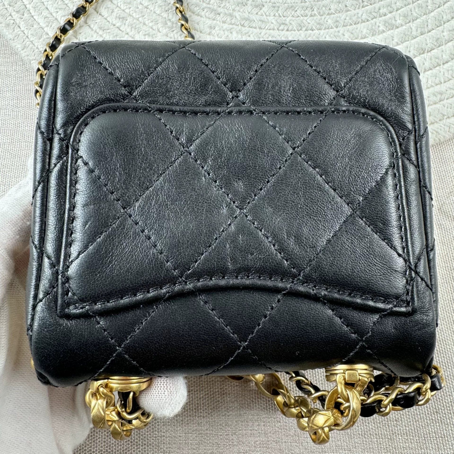Chanel Pre-loved Bag Very good condition Size ONE SIZE - 7 Thumbnail