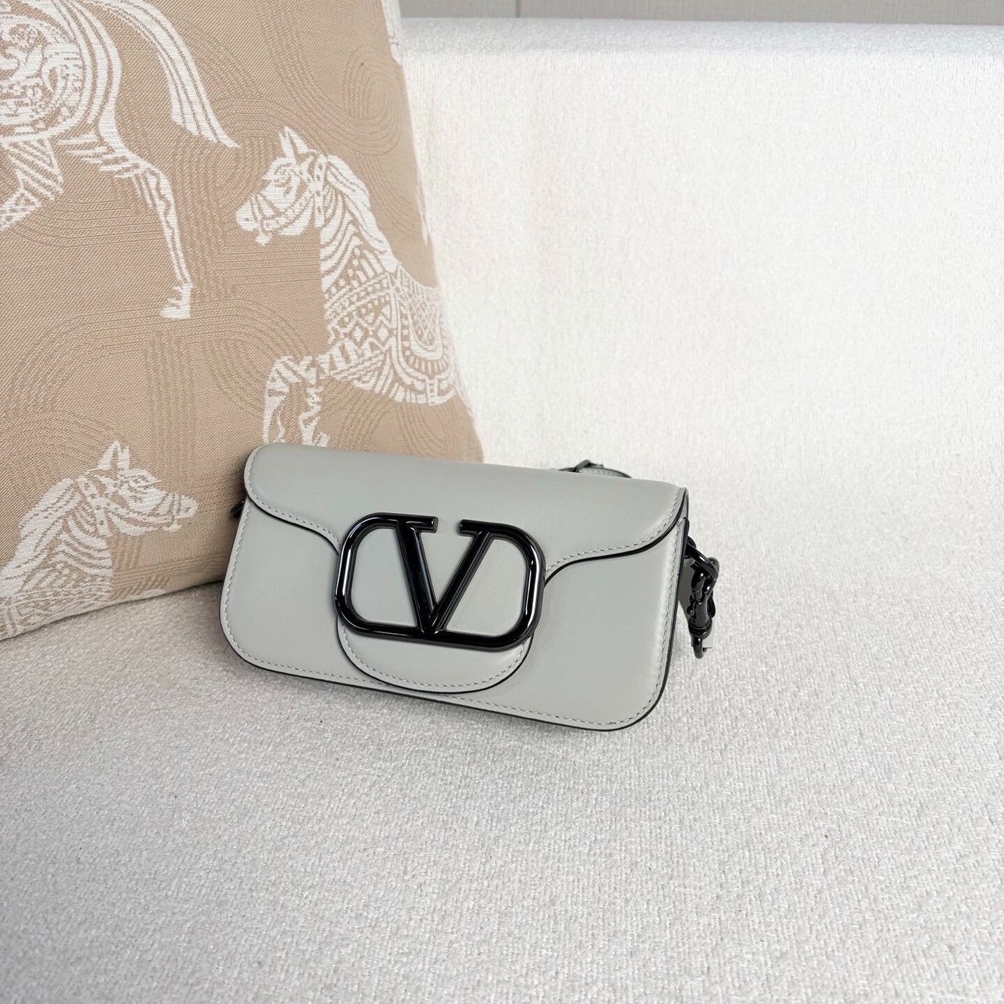 Valentino Pre-loved Bag Very good condition Size ONE SIZE - 4 Thumbnail