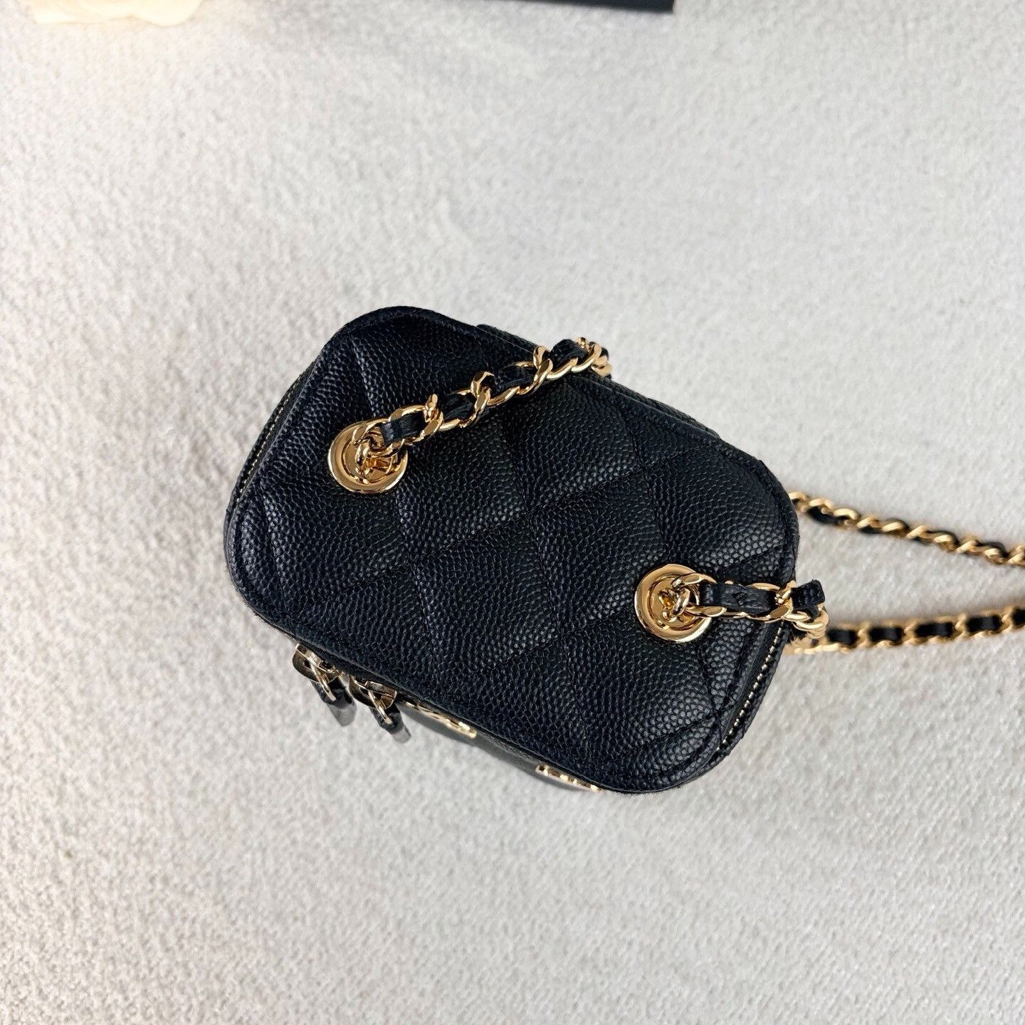 Chanel Pre-loved Bag Very good condition Size ONE SIZE - 7 Thumbnail