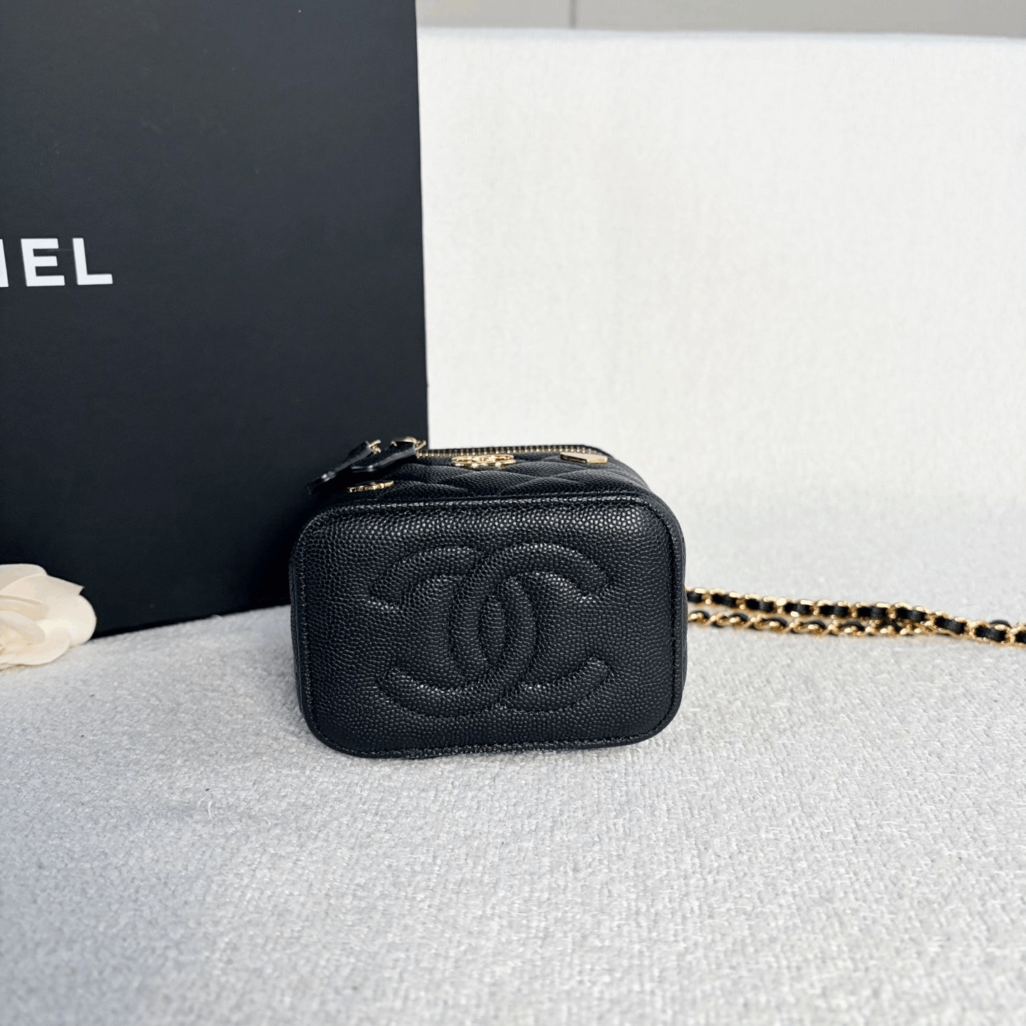 Chanel Pre-loved Bag Very good condition Size ONE SIZE - 5 Thumbnail