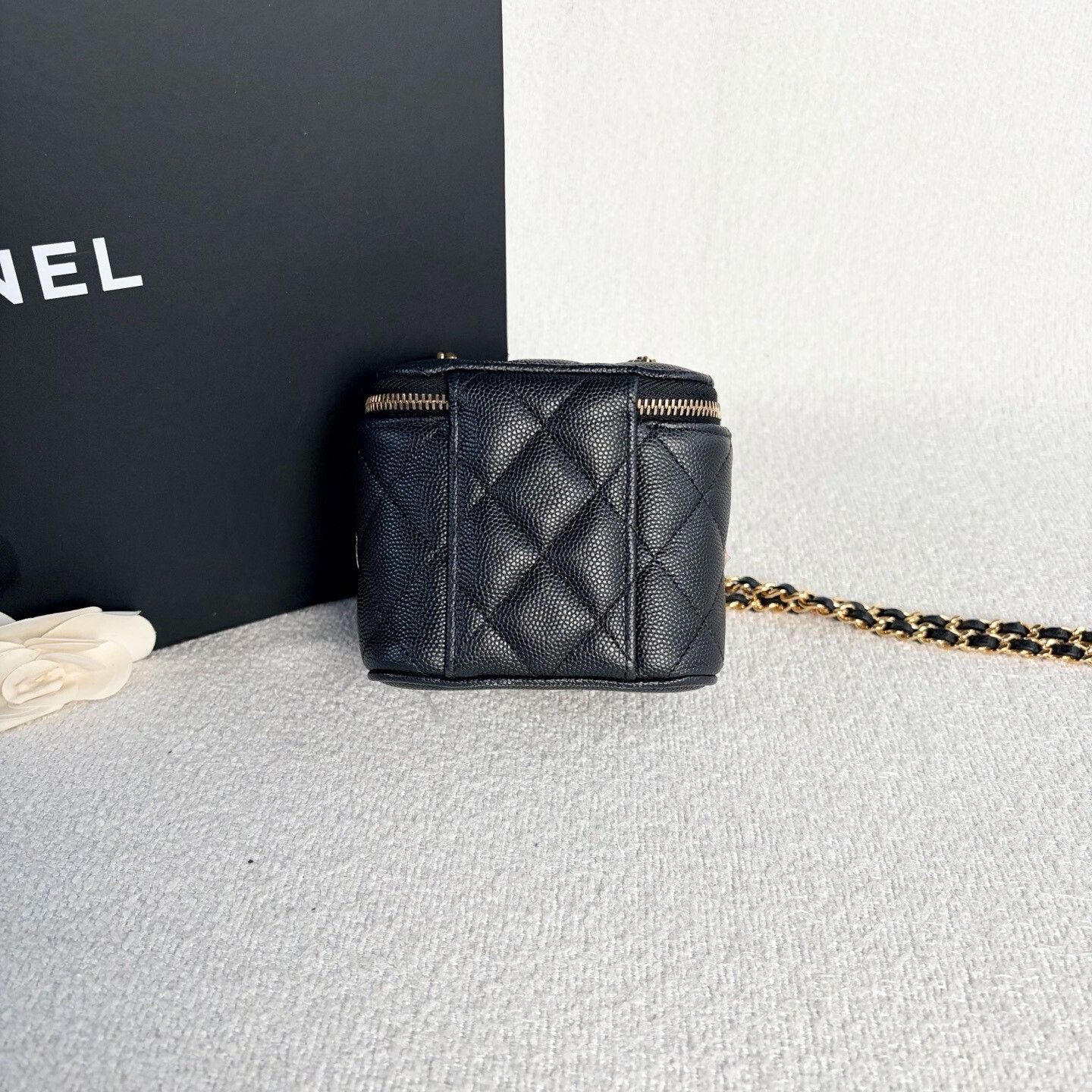 Chanel Pre-loved Bag Very good condition Size ONE SIZE - 2 Thumbnail