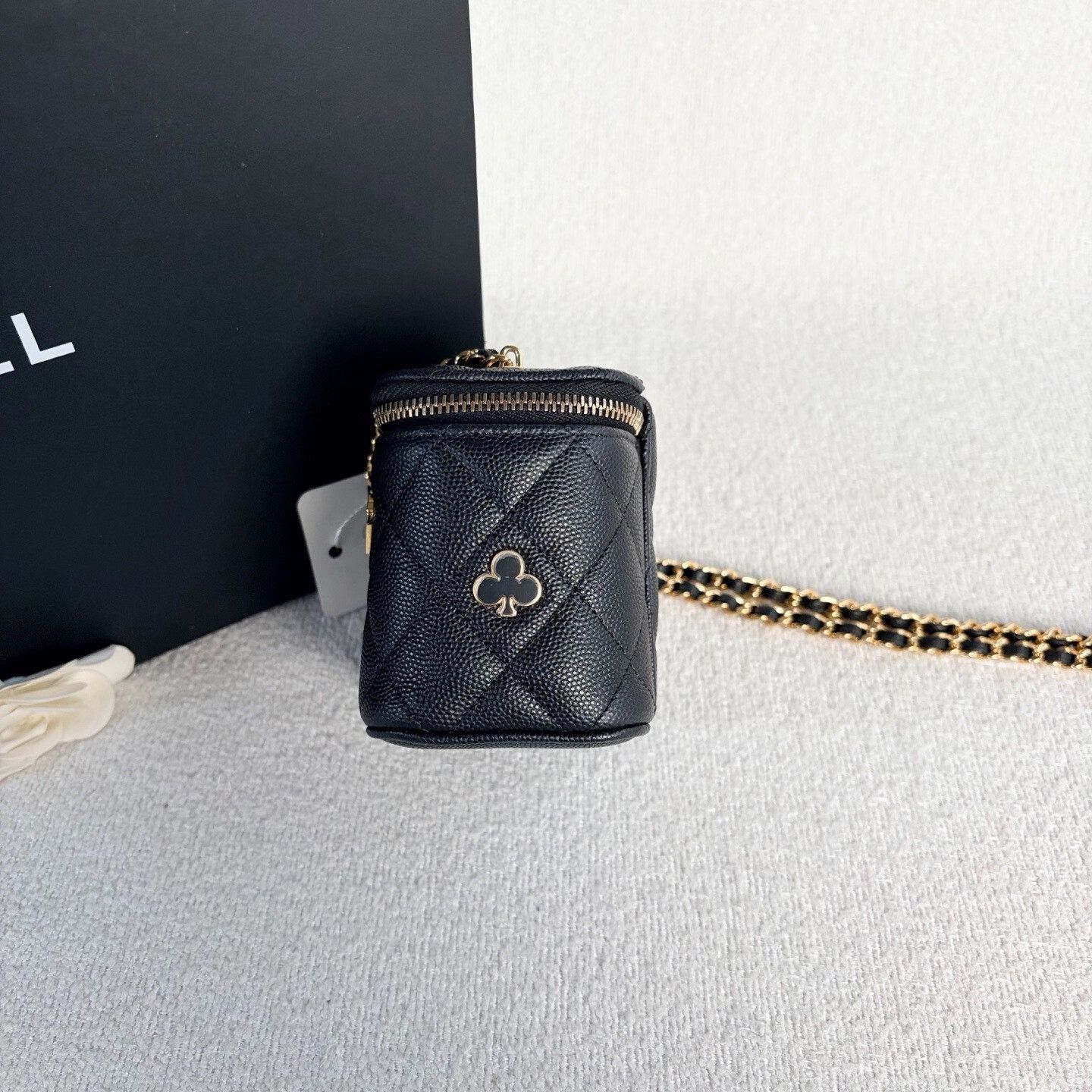 Chanel Pre-loved Bag Very good condition Size ONE SIZE - 3 Thumbnail