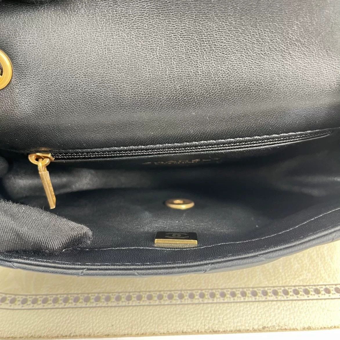 Chanel Pre-loved Bag Very good condition Size ONE SIZE - 4 Thumbnail