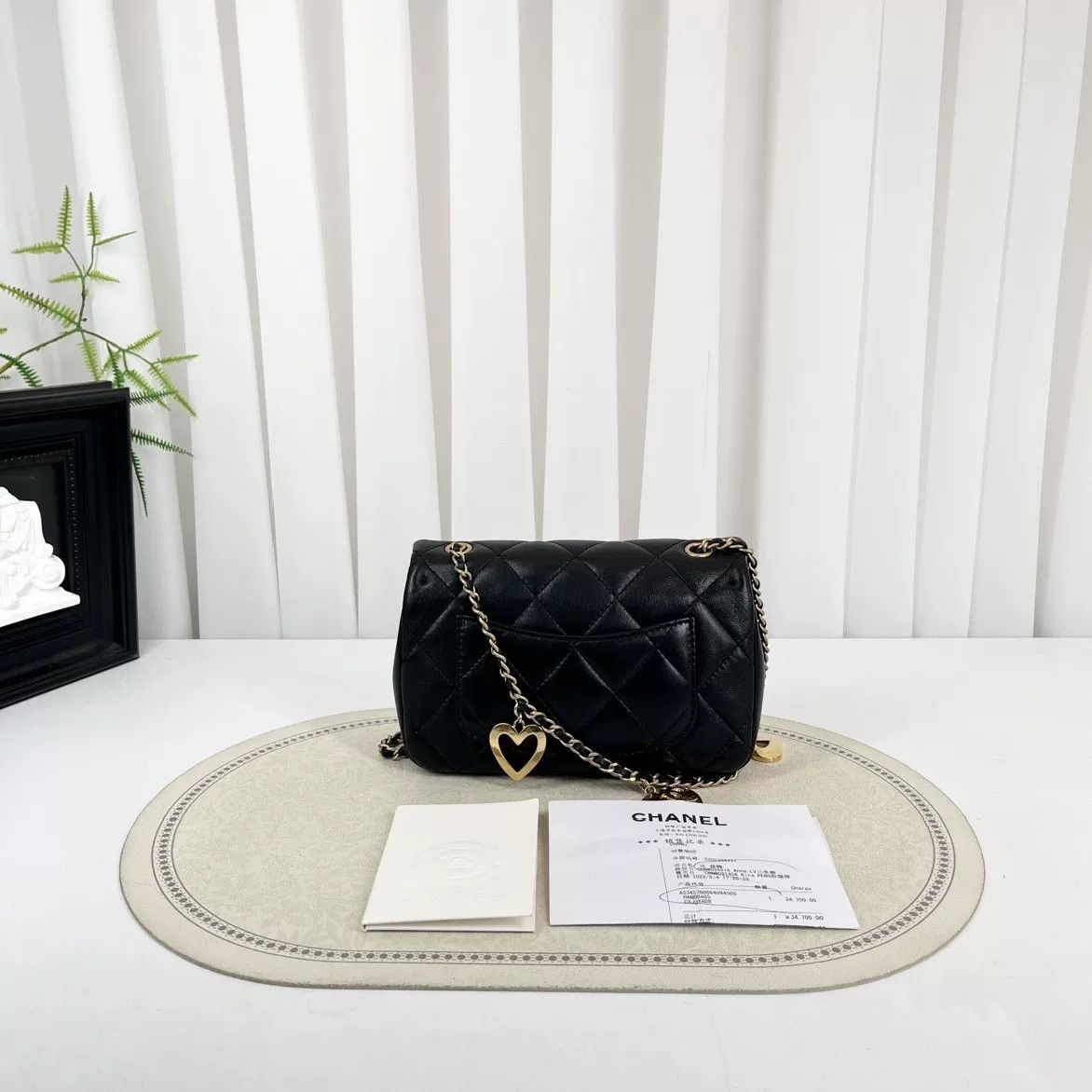 Chanel Pre-loved Bag Very good condition Size ONE SIZE - 2 Thumbnail