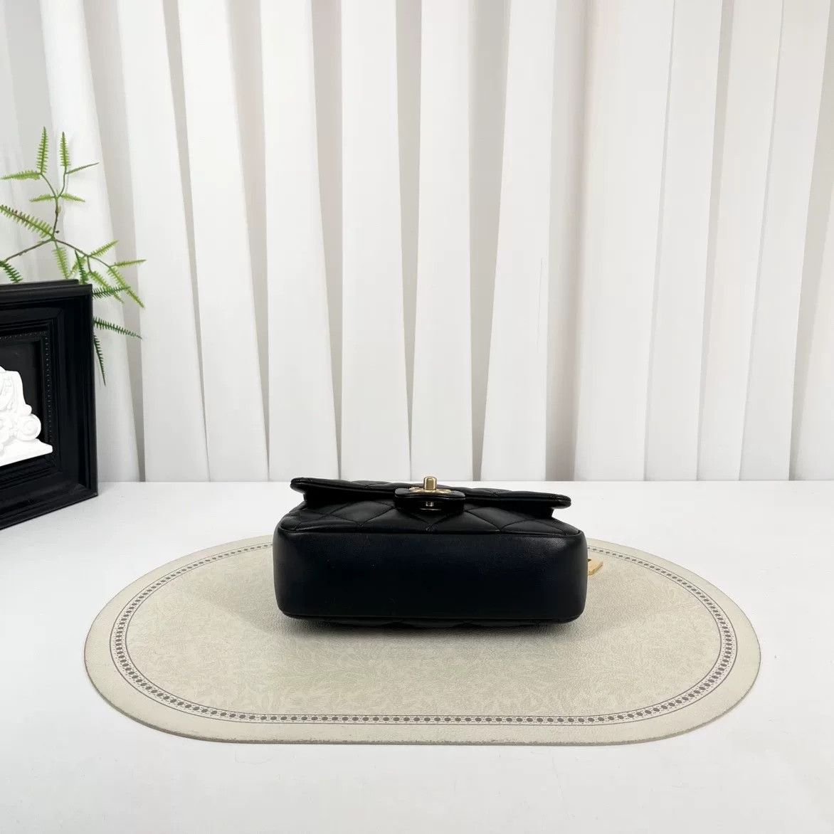 Chanel Pre-loved Bag Very good condition Size ONE SIZE - 3 Thumbnail