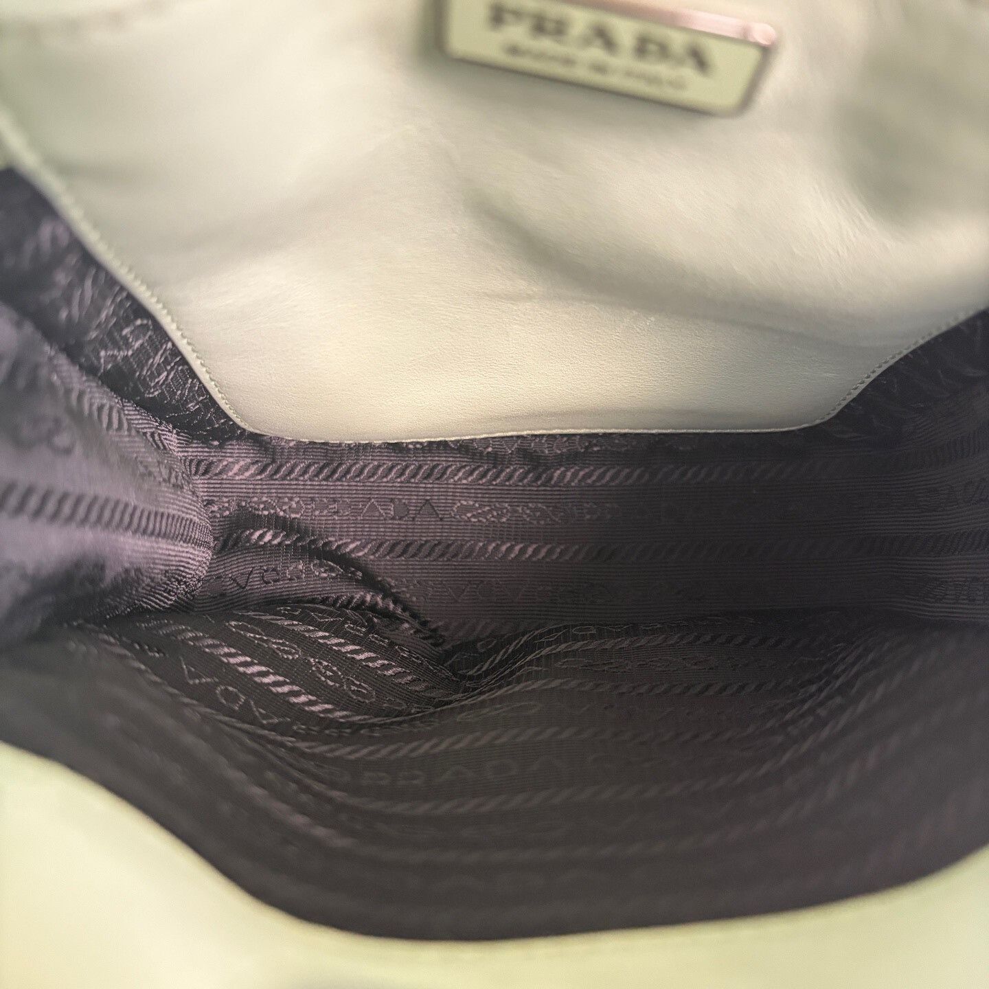 Prada Pre-loved Bag Very good condition Size ONE SIZE - 6 Thumbnail