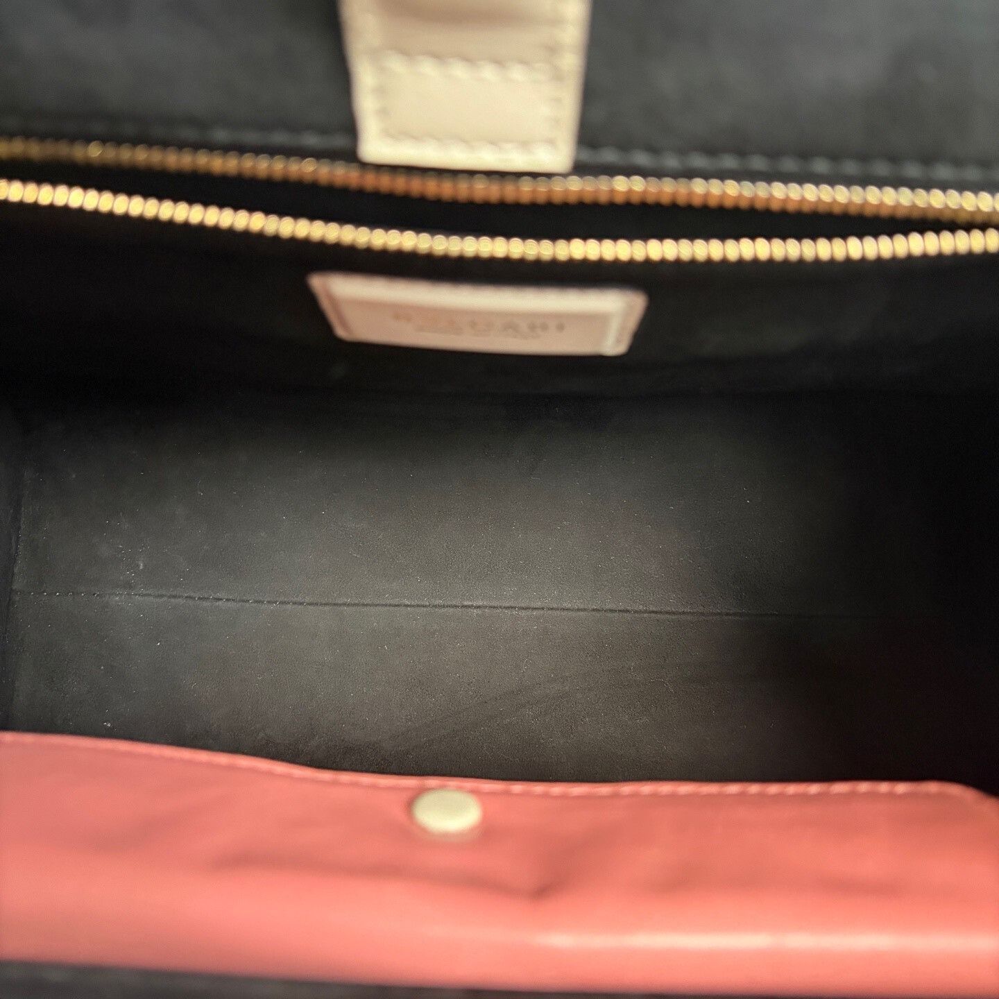 Bvlgari Pre-loved Bag Very good condition Size ONE SIZE - 7 Thumbnail