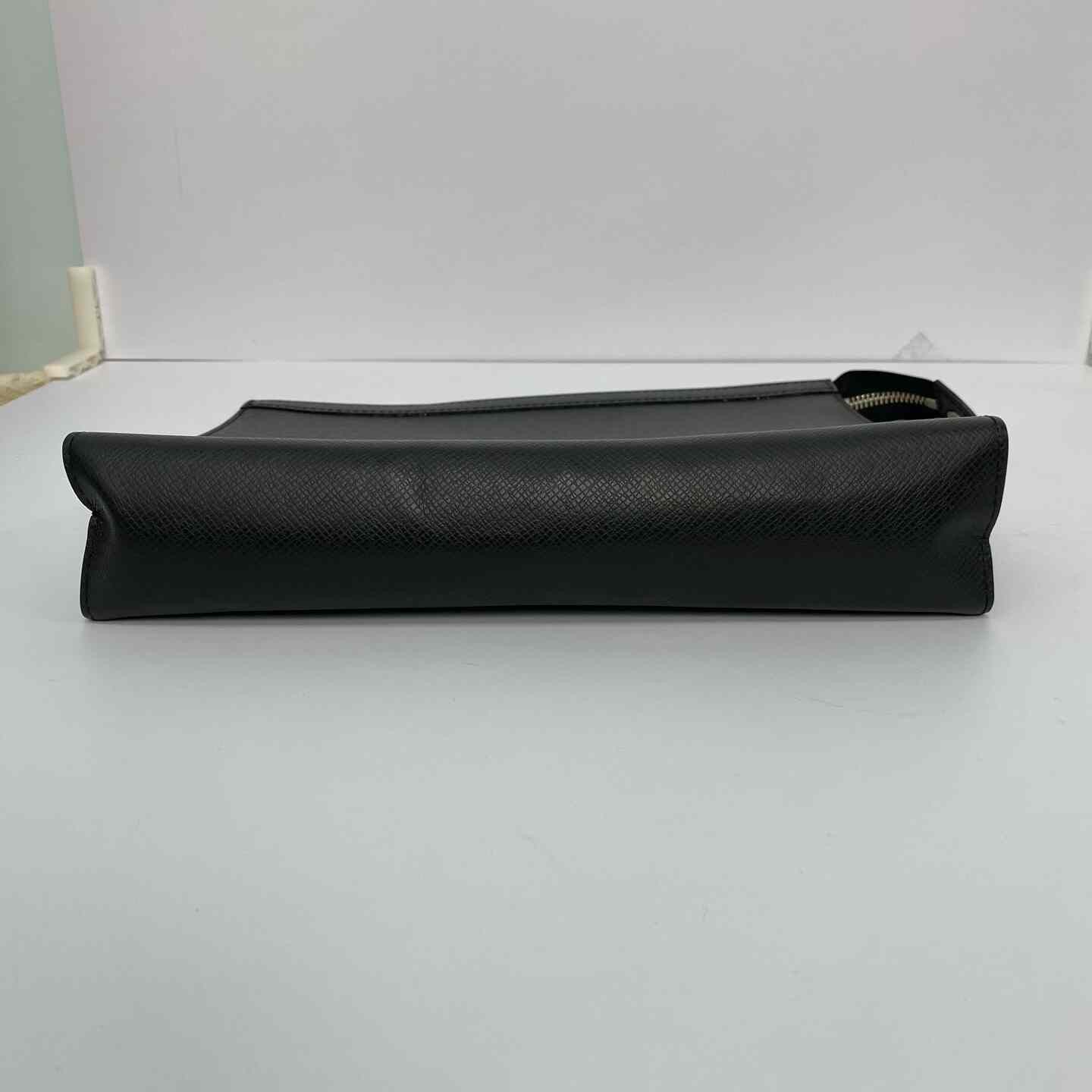 Louis Vuitton Pre-loved Bag Very good condition Size ONE SIZE - 4 Thumbnail