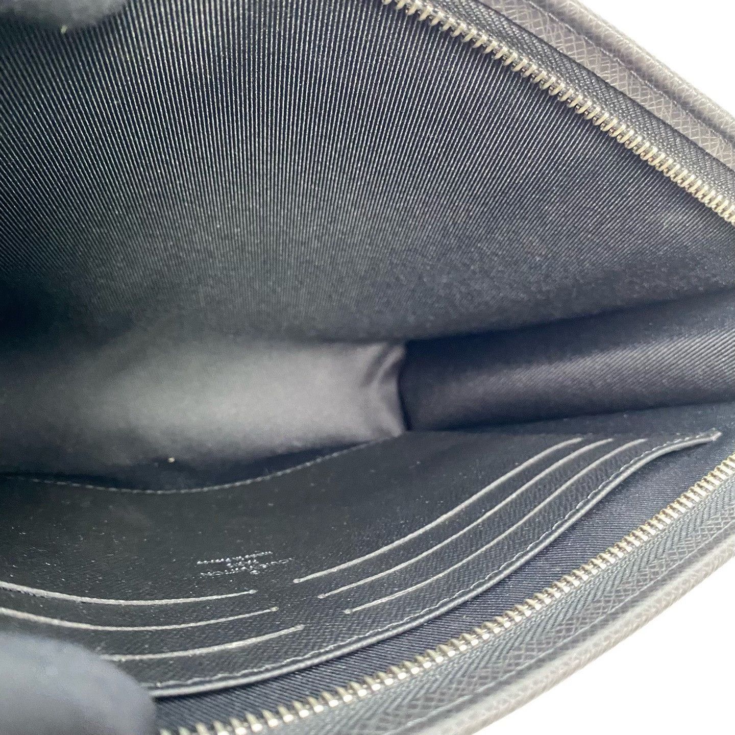 Louis Vuitton Pre-loved Bag Very good condition Size ONE SIZE - 8 Thumbnail