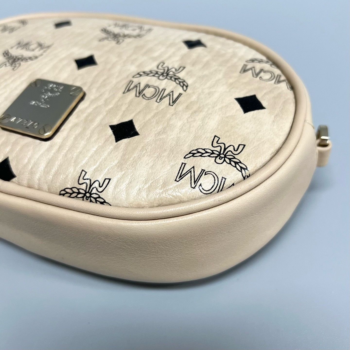 MCM Pre-loved Bag Very good condition Size ONE SIZE - 4 Thumbnail