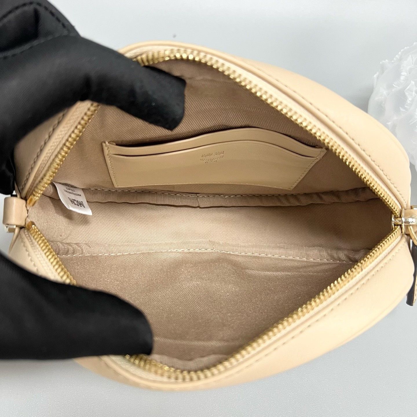MCM Pre-loved Bag Very good condition Size ONE SIZE - 9 Thumbnail