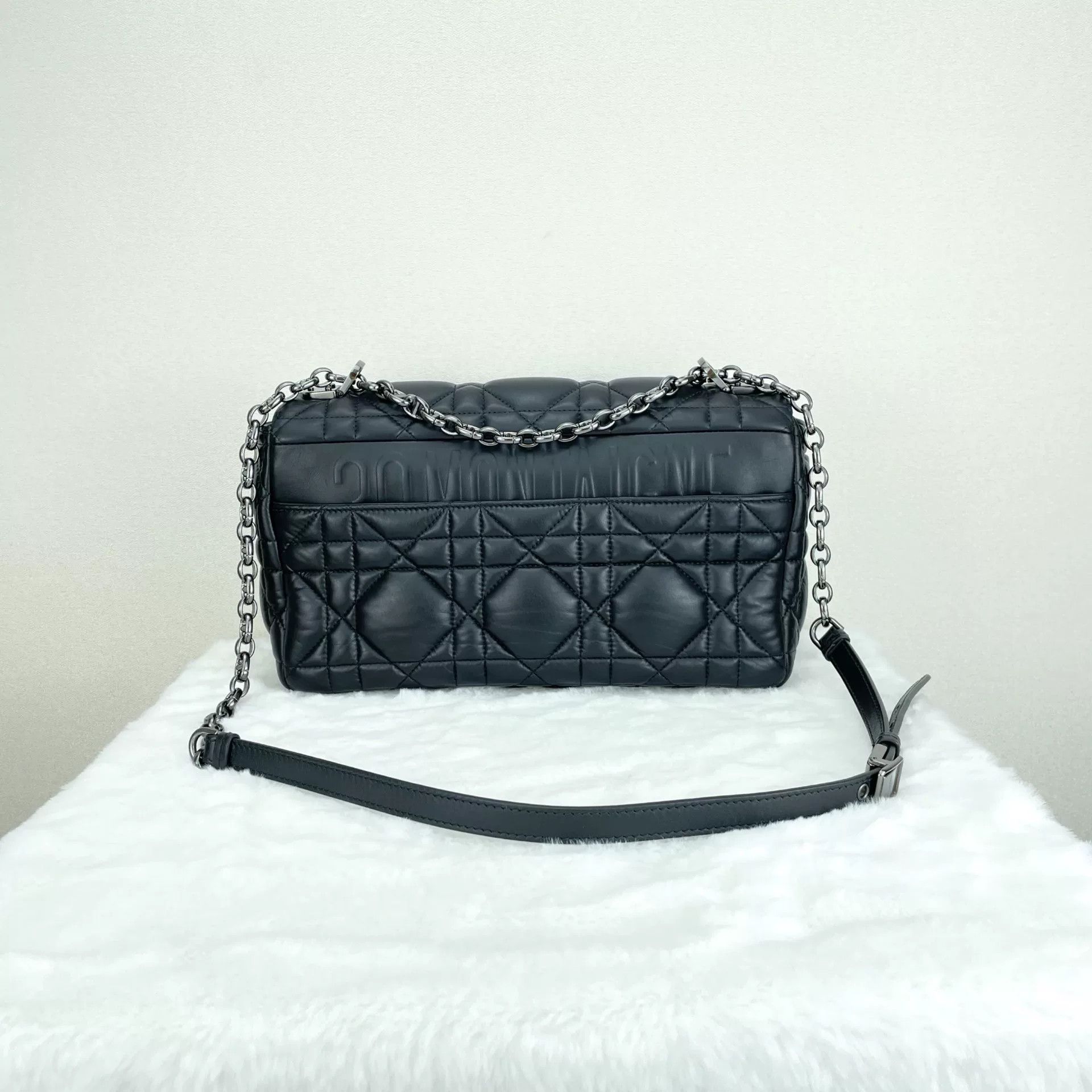 Dior Pre-loved Bag Very good condition Size ONE SIZE - 2 Thumbnail