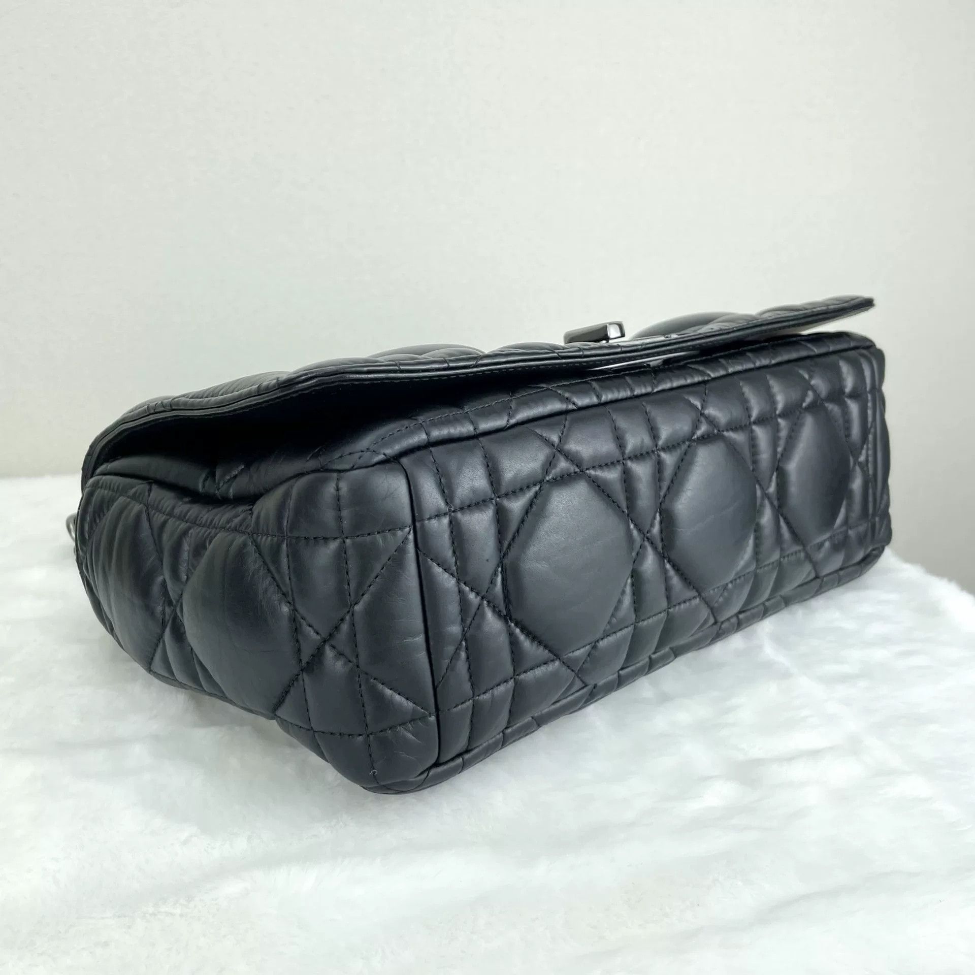 Dior Pre-loved Bag Very good condition Size ONE SIZE - 5 Thumbnail