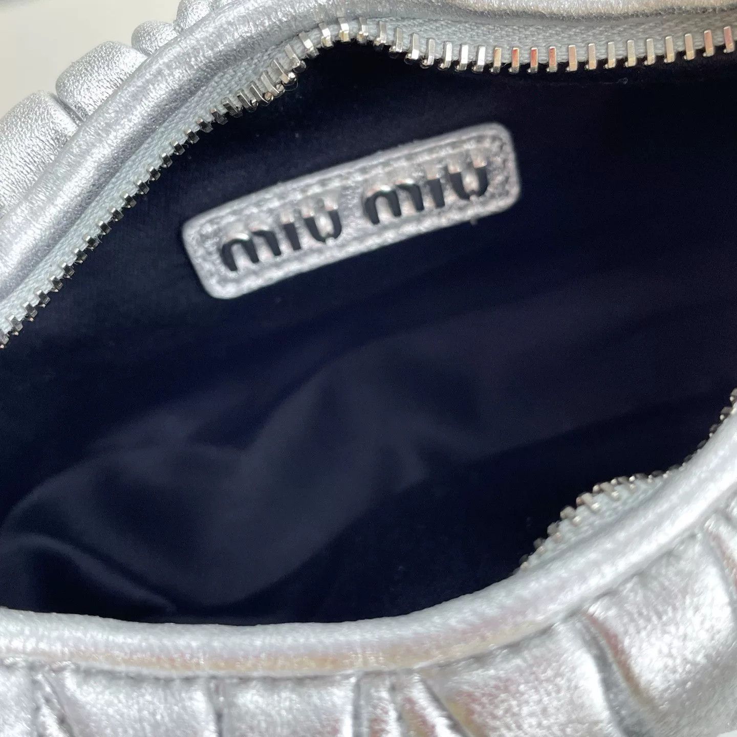 Miu Miu Pre-loved Bag Very good condition Size ONE SIZE - 9 Thumbnail