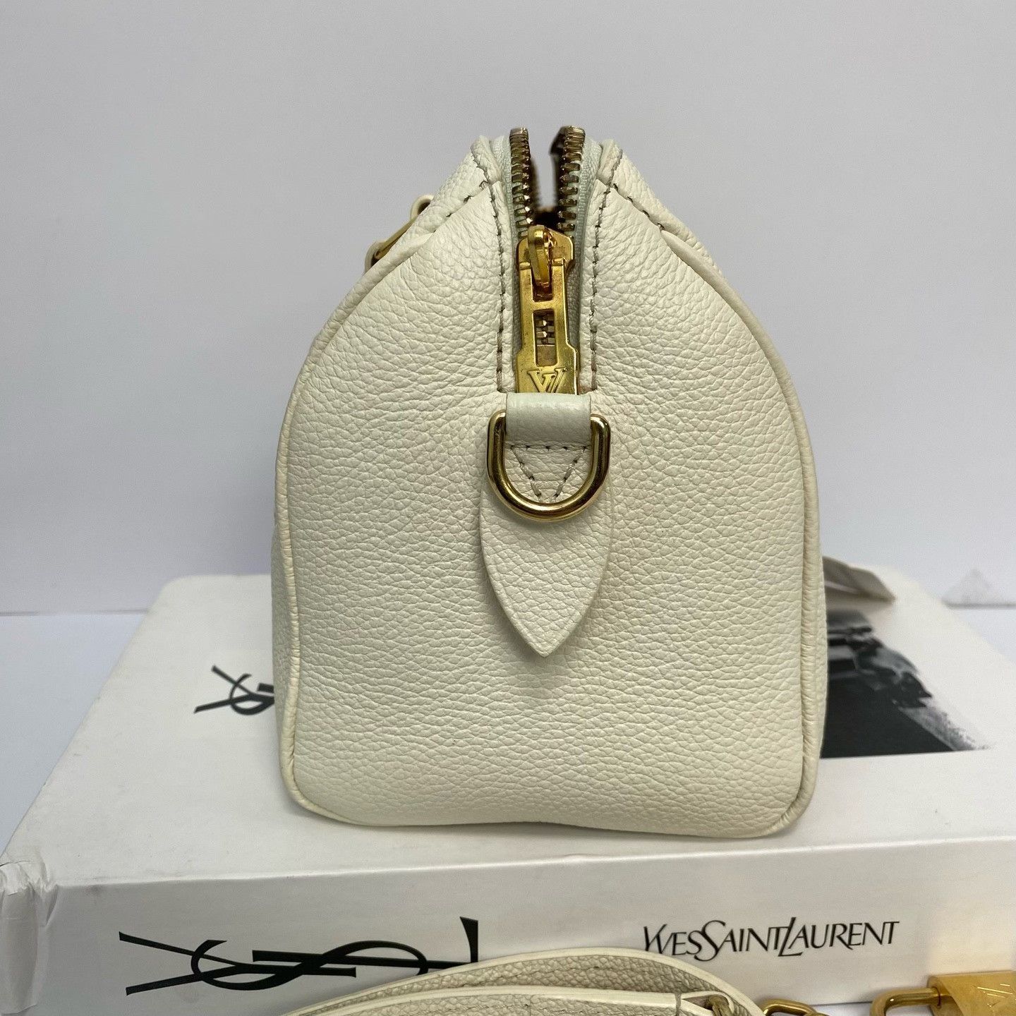 Louis Vuitton Pre-loved Bag Very good condition Size ONE SIZE - 3 Thumbnail