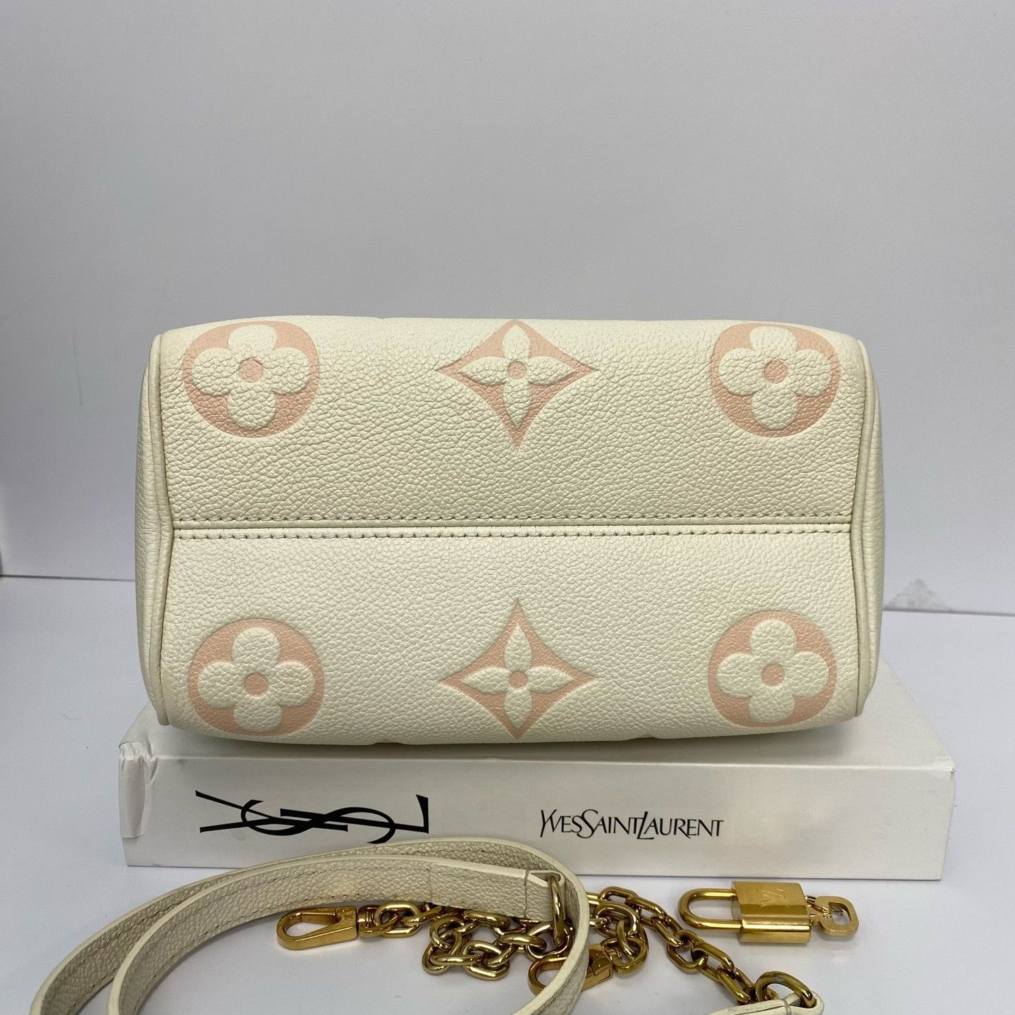 Louis Vuitton Pre-loved Bag Very good condition Size ONE SIZE - 4 Thumbnail