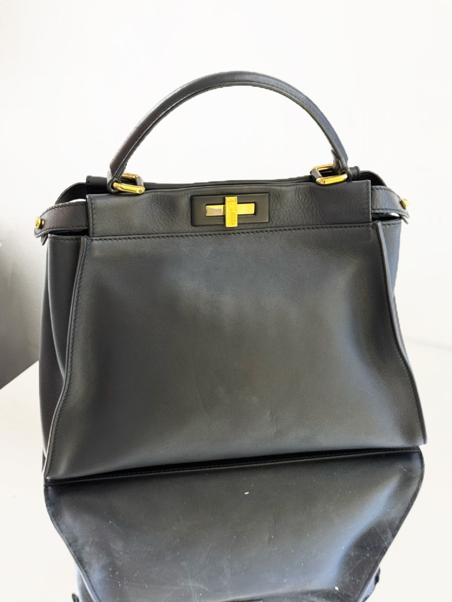 Fendi Pre-loved Bag Very good condition Size ONE SIZE - 3 Thumbnail