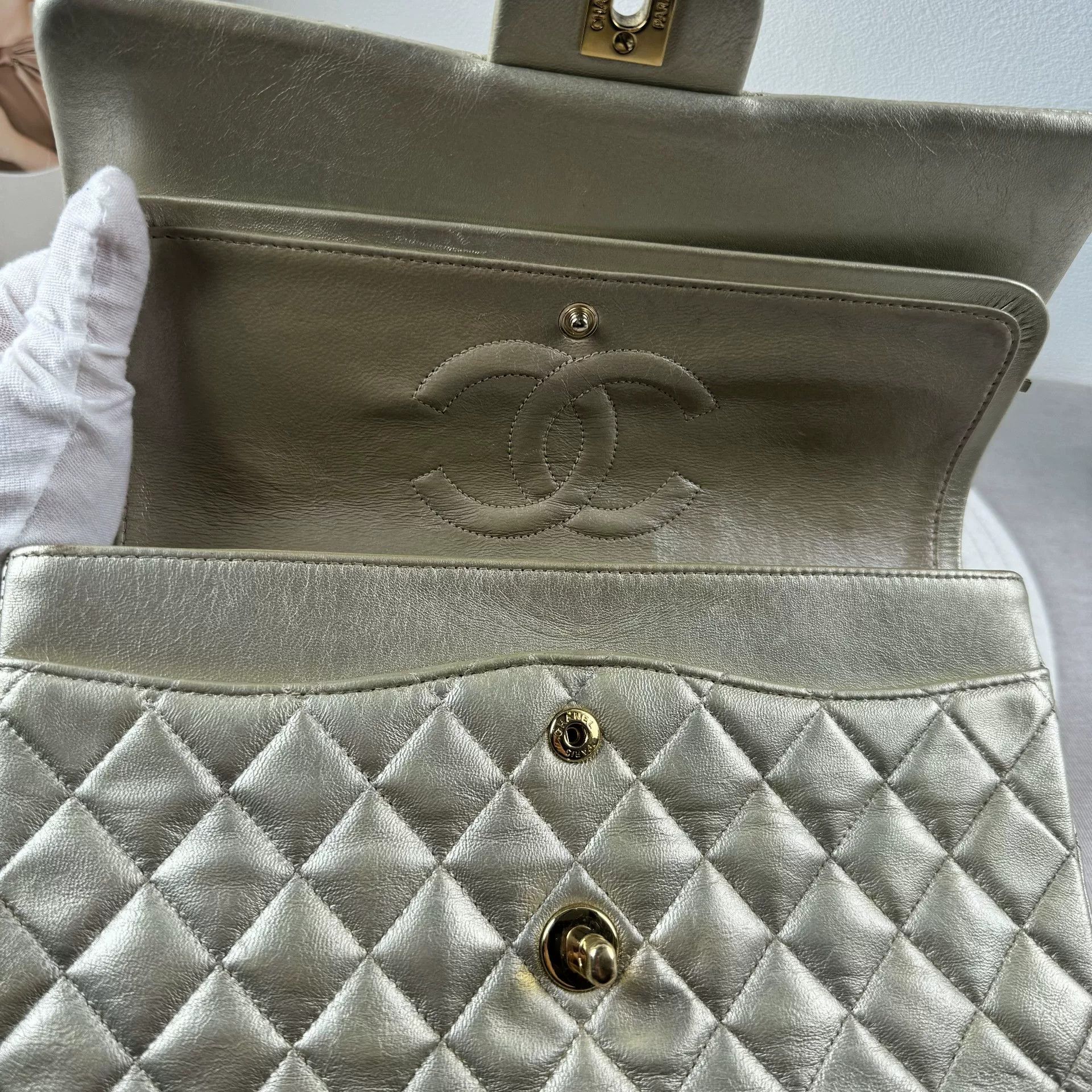 Chanel Pre-loved Bag Very good condition Size ONE SIZE - 6 Thumbnail