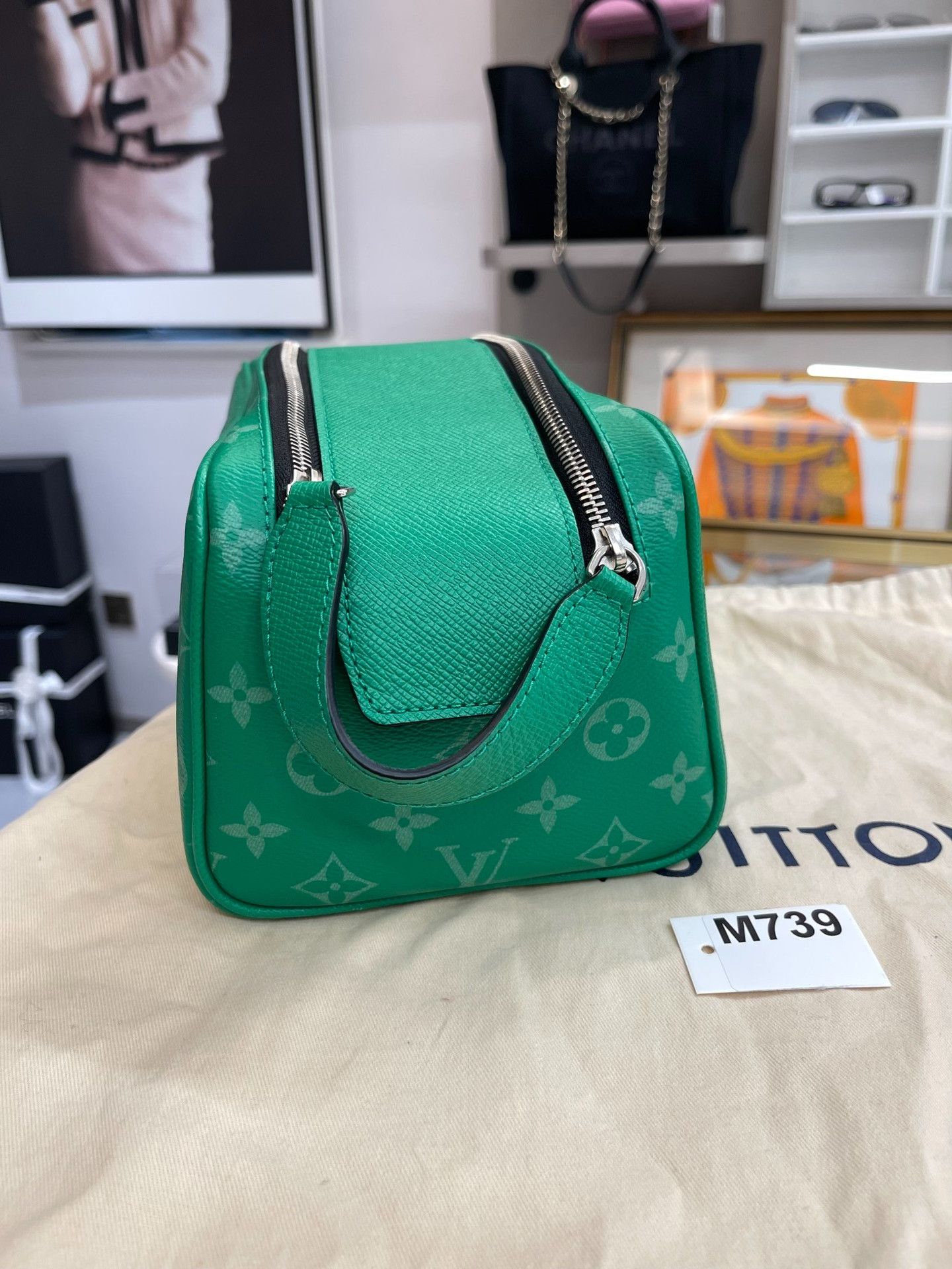 Louis Vuitton Pre-loved Bag Very good condition Size ONE SIZE - 3 Thumbnail