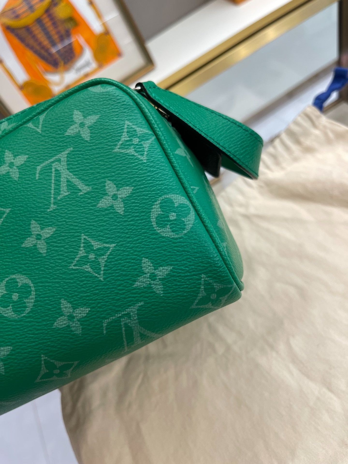 Louis Vuitton Pre-loved Bag Very good condition Size ONE SIZE - 7 Thumbnail