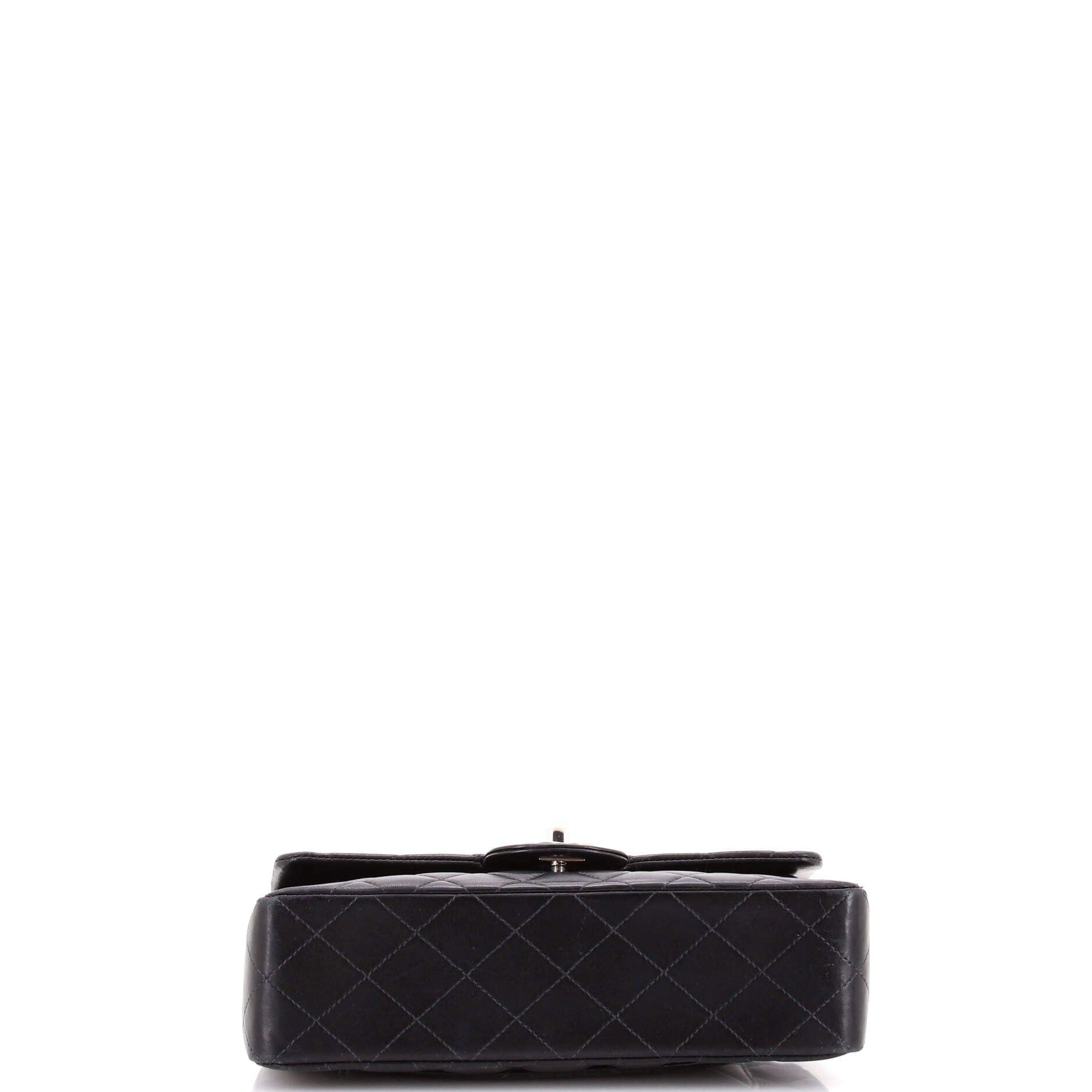 Chanel Vintage Classic Double Flap Bag Size ONE SIZE - 4 Thumbnail