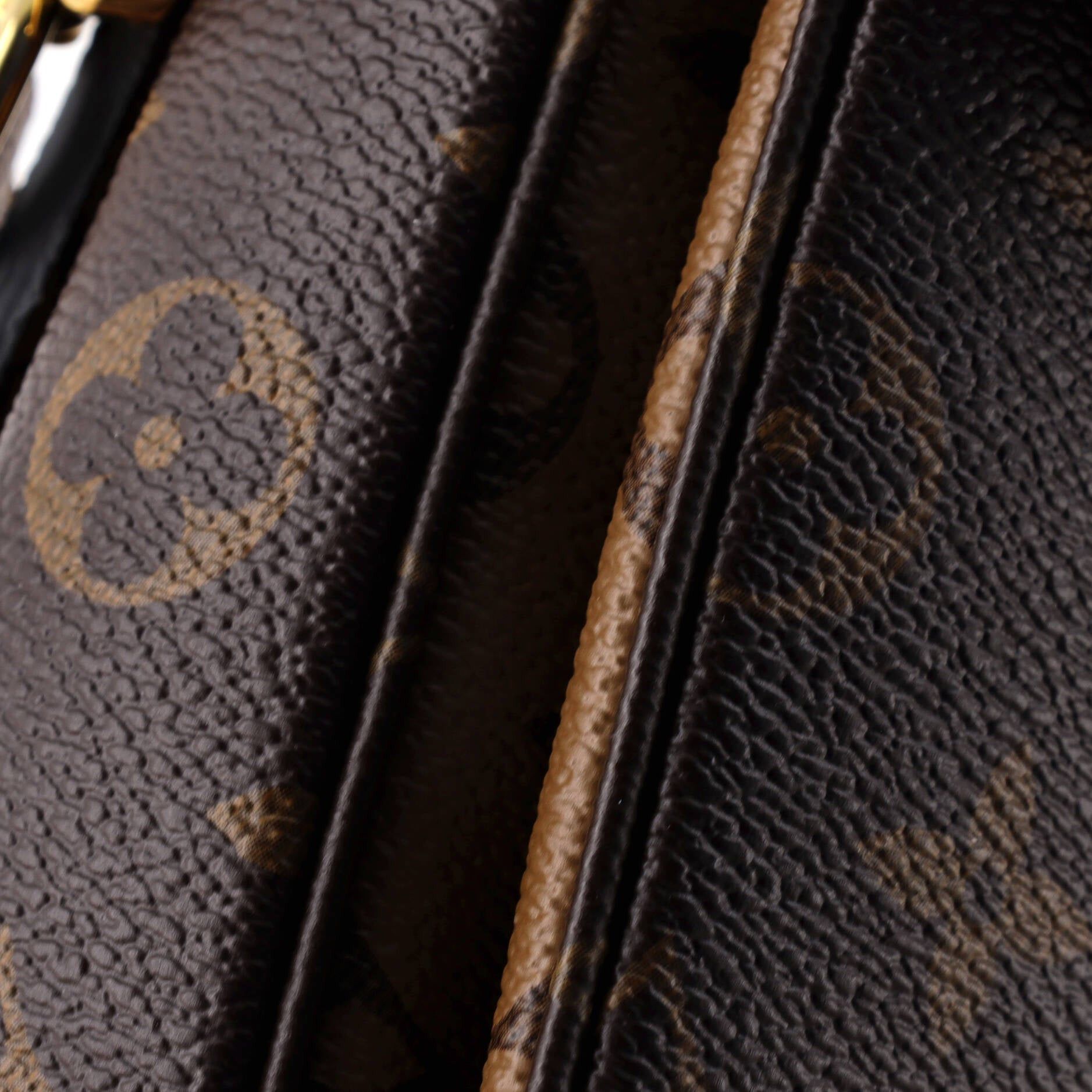Louis Vuitton Pochette Metis Size ONE SIZE - 6 Thumbnail