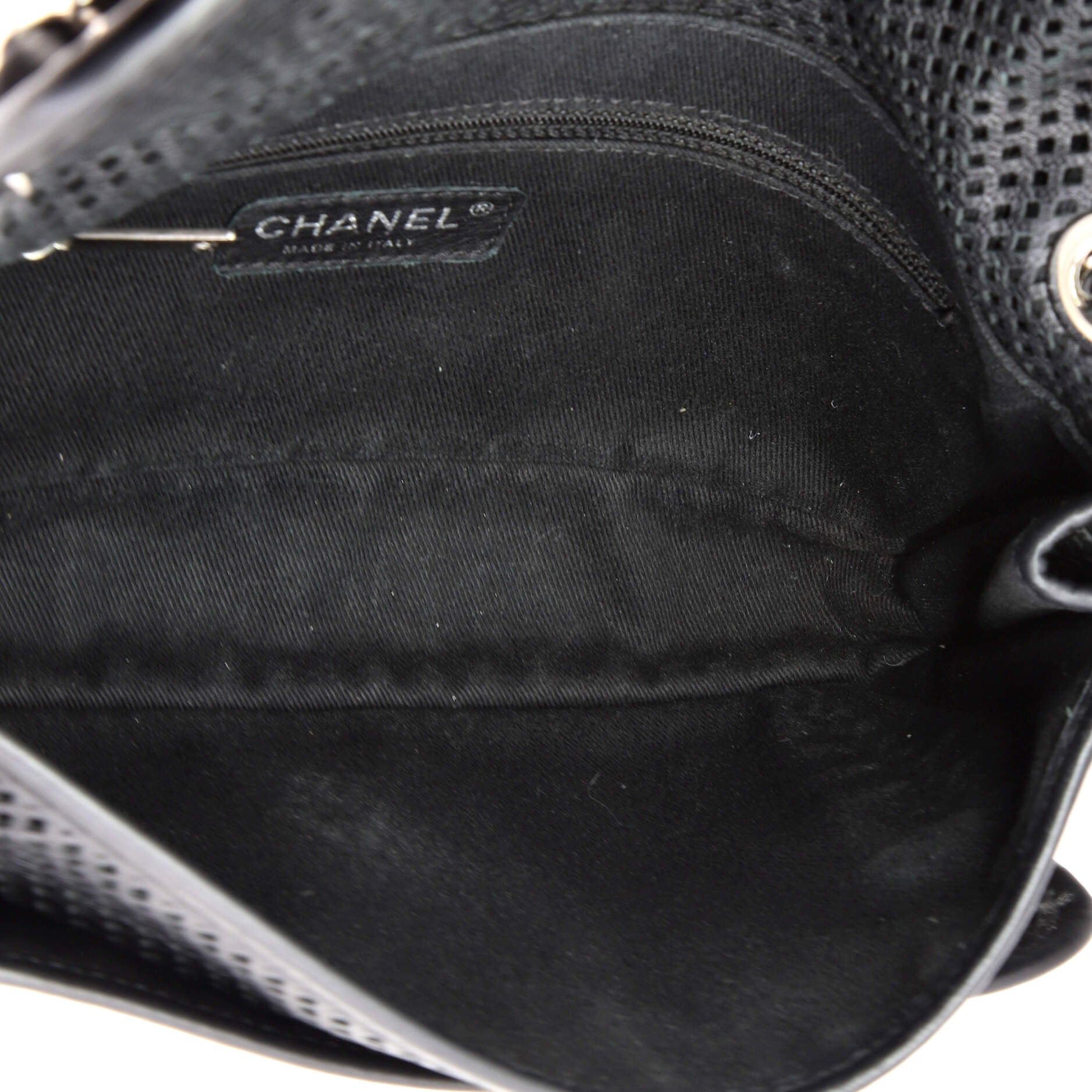 Chanel Up In The Air Flap Bag Size ONE SIZE - 5 Thumbnail