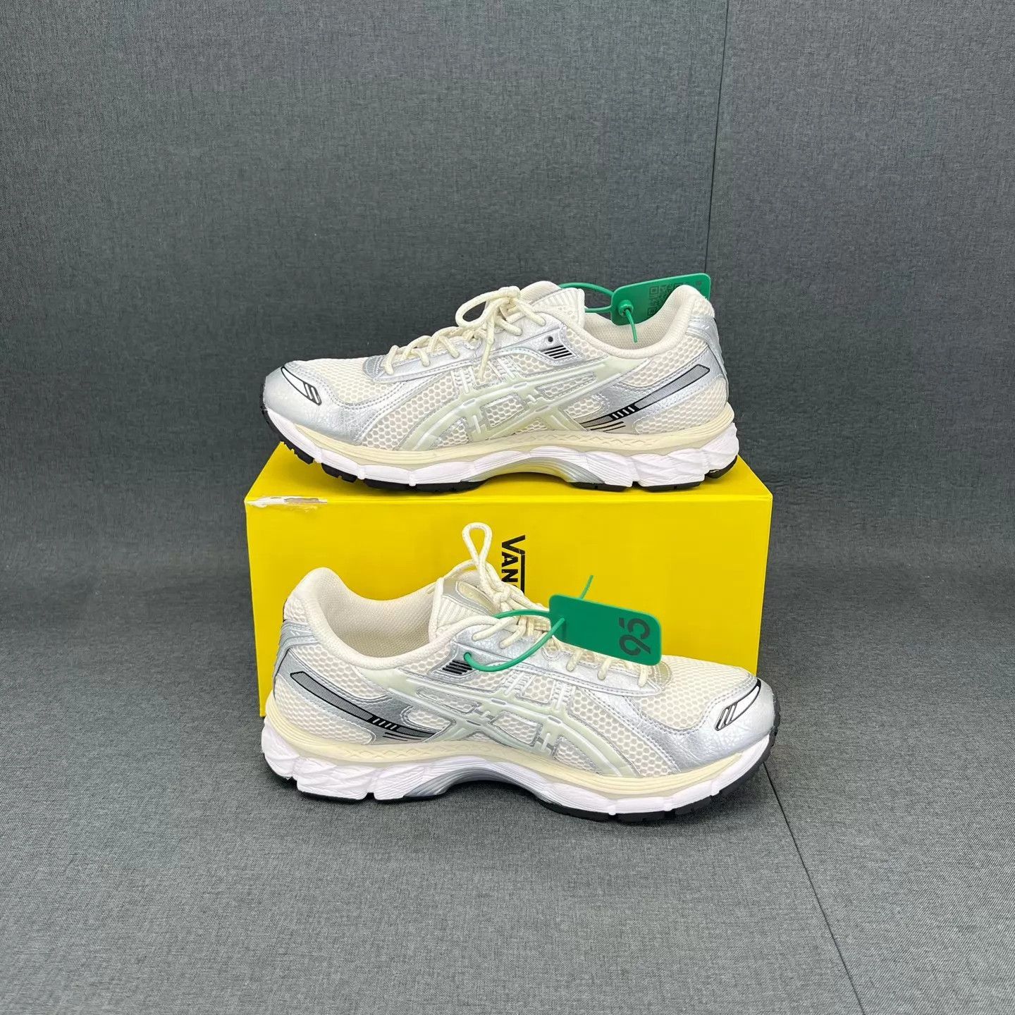 Asics Multi Color Athletic Sneakers Size 10.5 Size US 10.5 / EU 43-44 - 3 Thumbnail