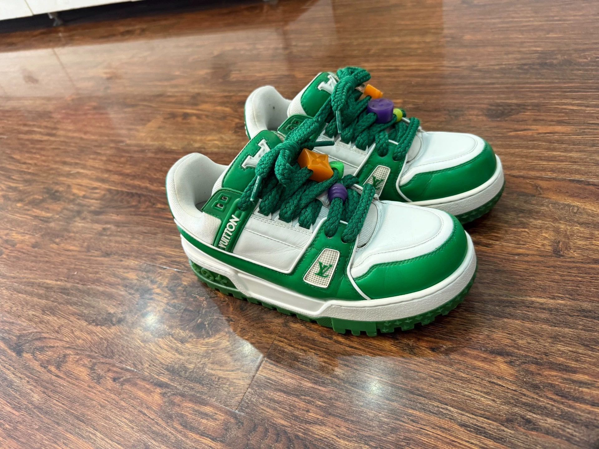 Louis Vuitton Multi-Color Low-Top Sneakers Size 6.5 Size US 6.5 / EU 39-40 - 2 Thumbnail