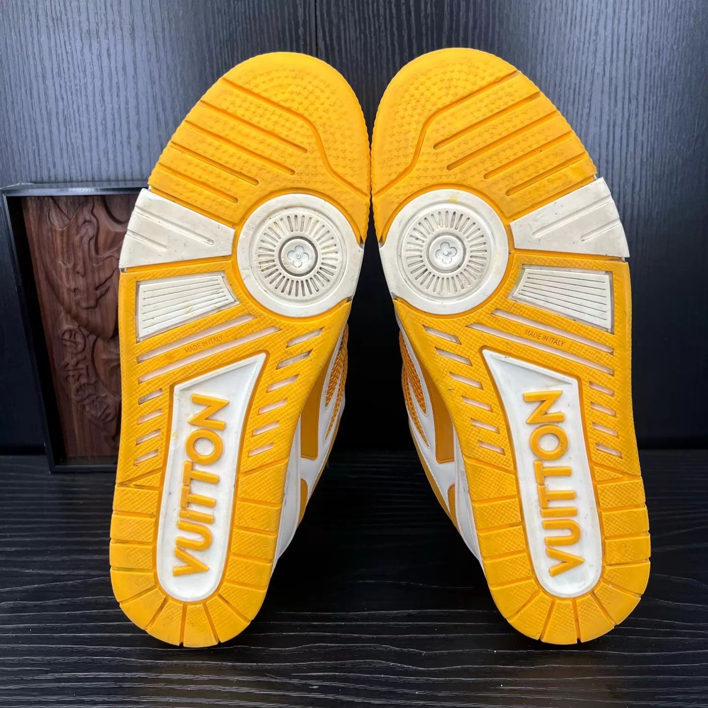 Louis Vuitton Yellow Lowtop Sneakers with Mesh Accents Size US 9 / EU 42 - 6 Thumbnail